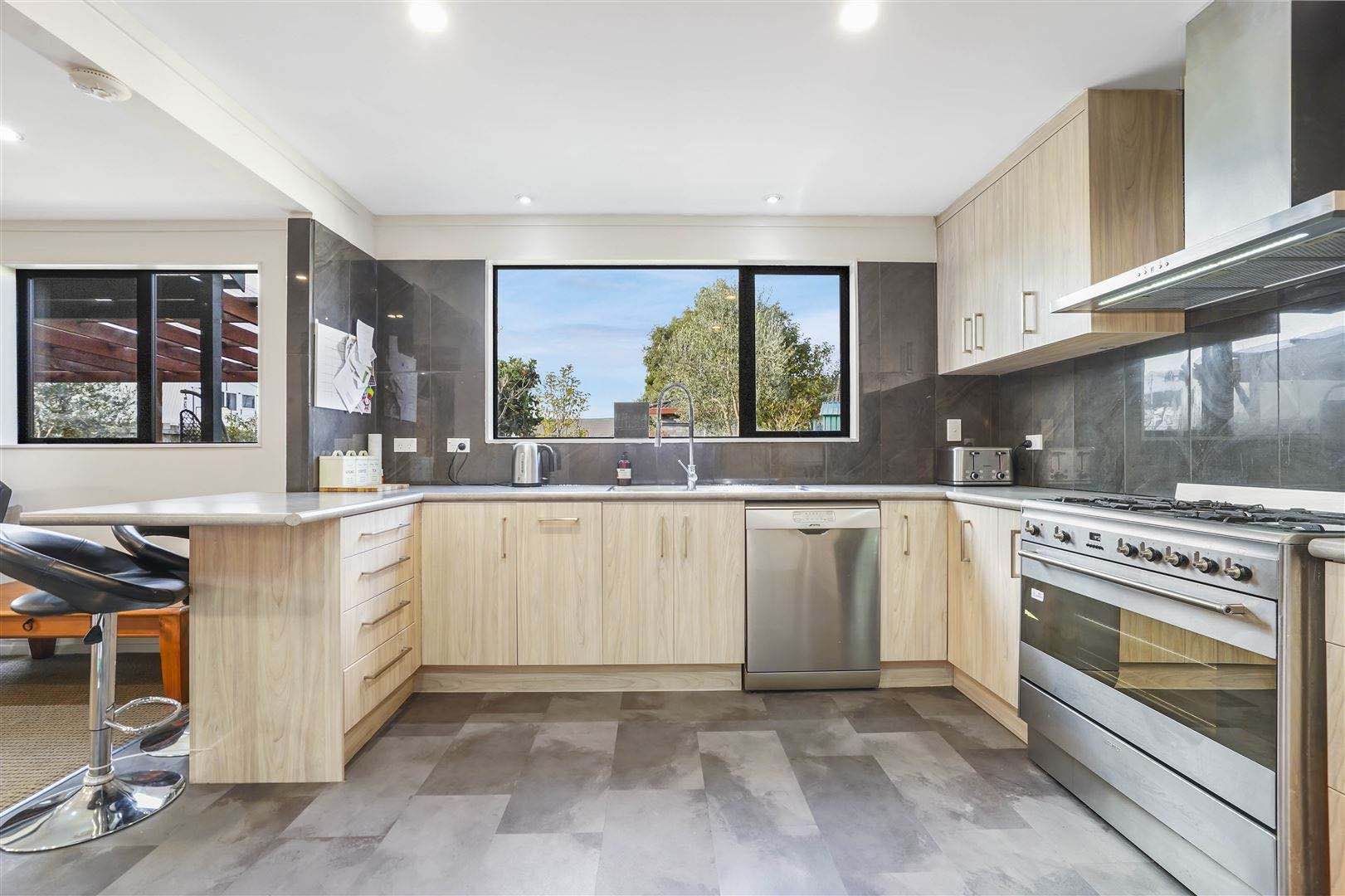 68 Endeavour Avenue, Flagstaff, Hamilton City