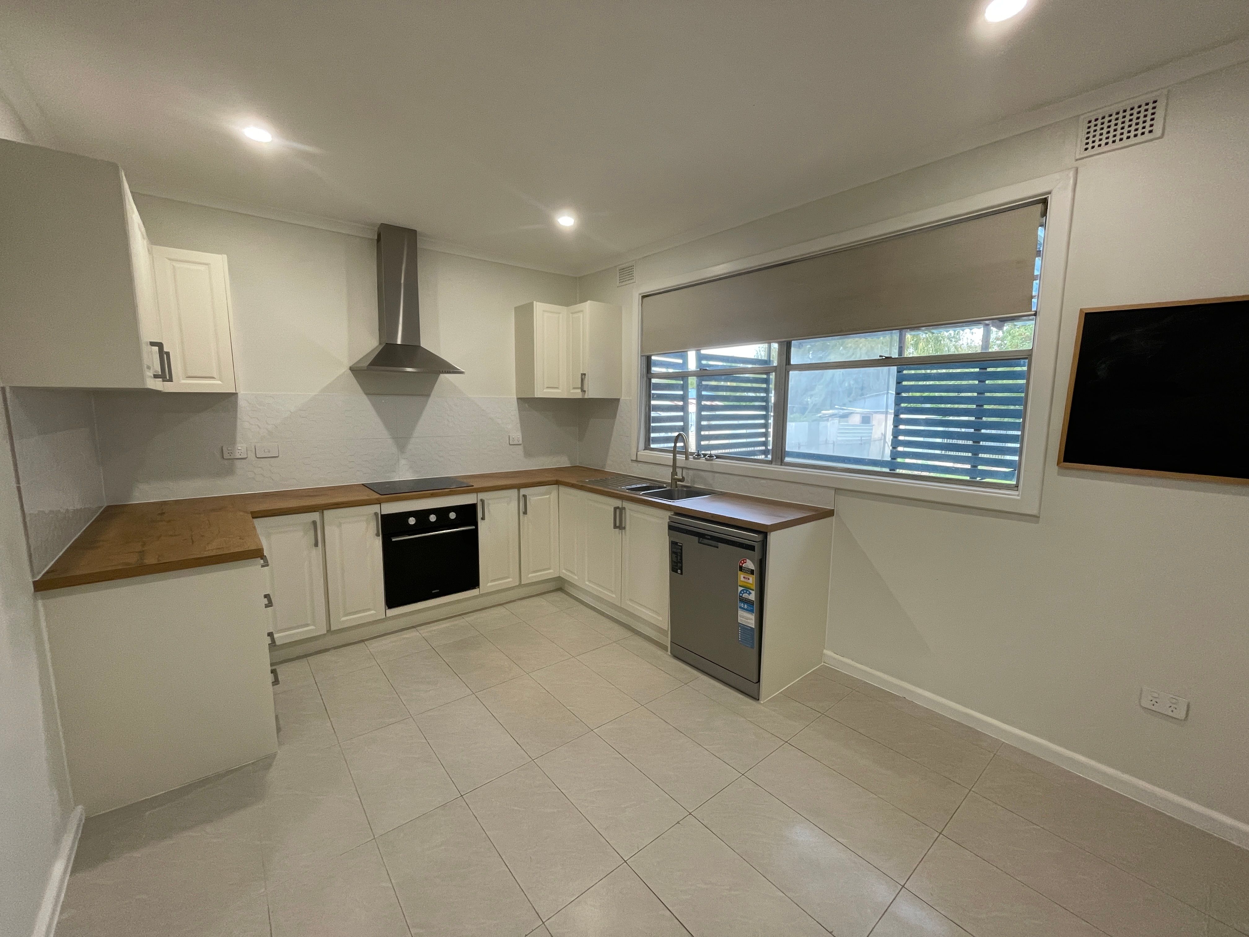 7 Pattullo Avenue, Clare, SA 5453
