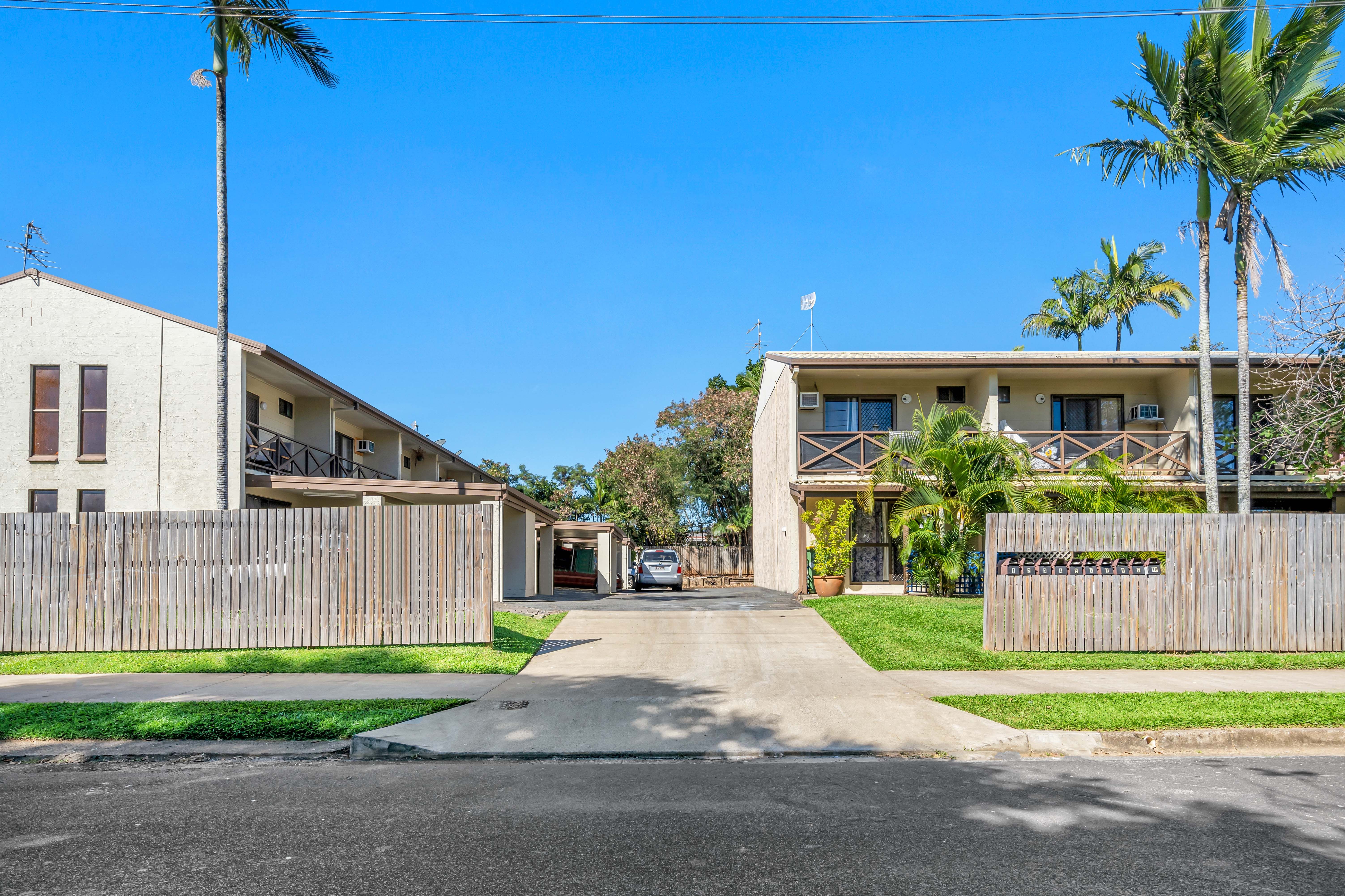 17-19 Sandown Close, Woree QLD 4868