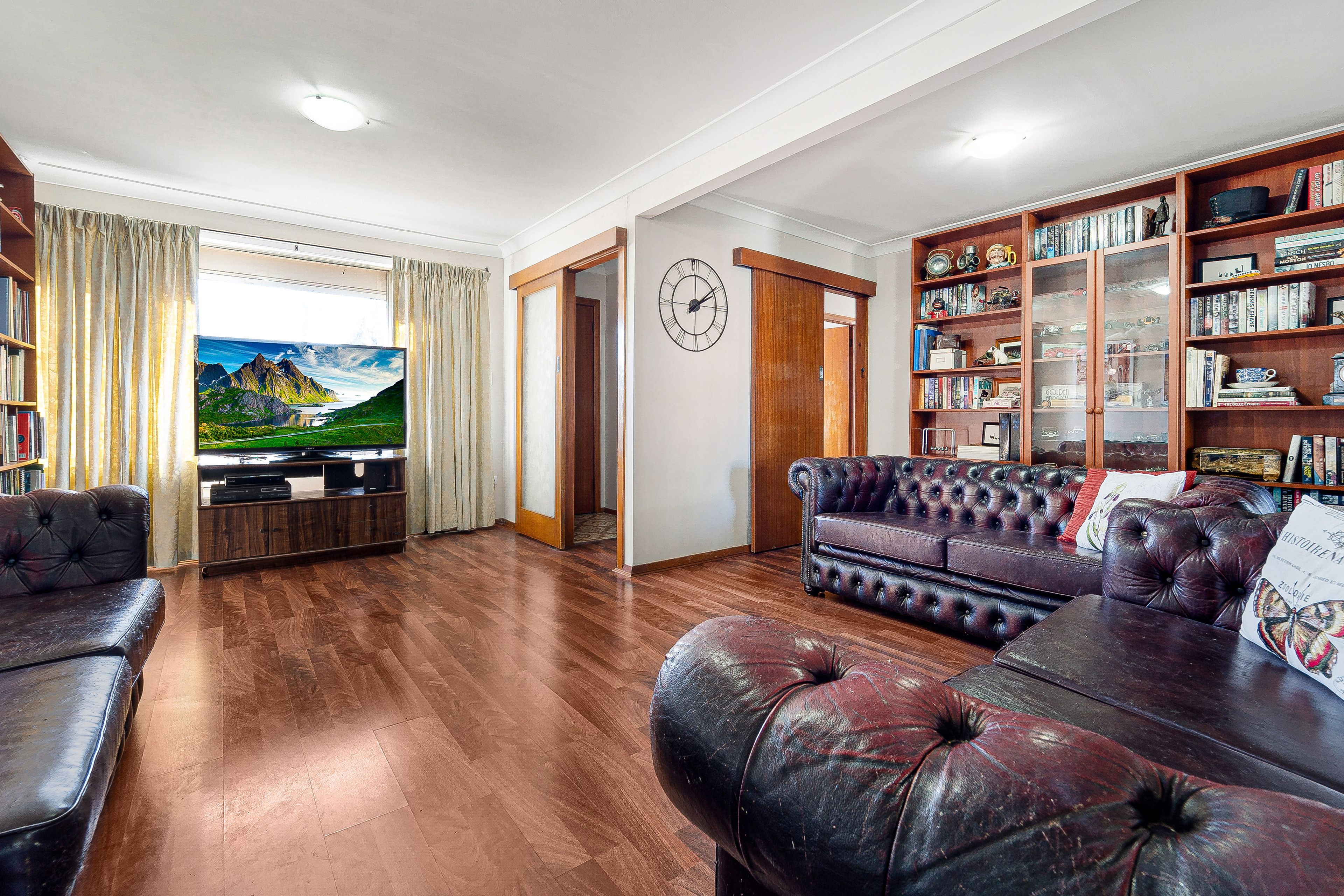 15 Surrey Avenue, Georges Hall, NSW 2198