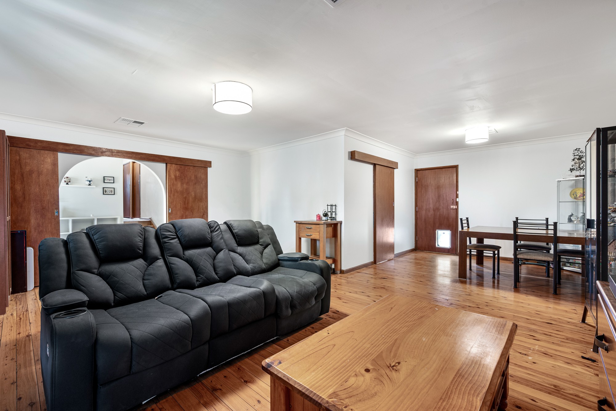 27B Tallowwood Crescent, Bradbury, NSW 2560