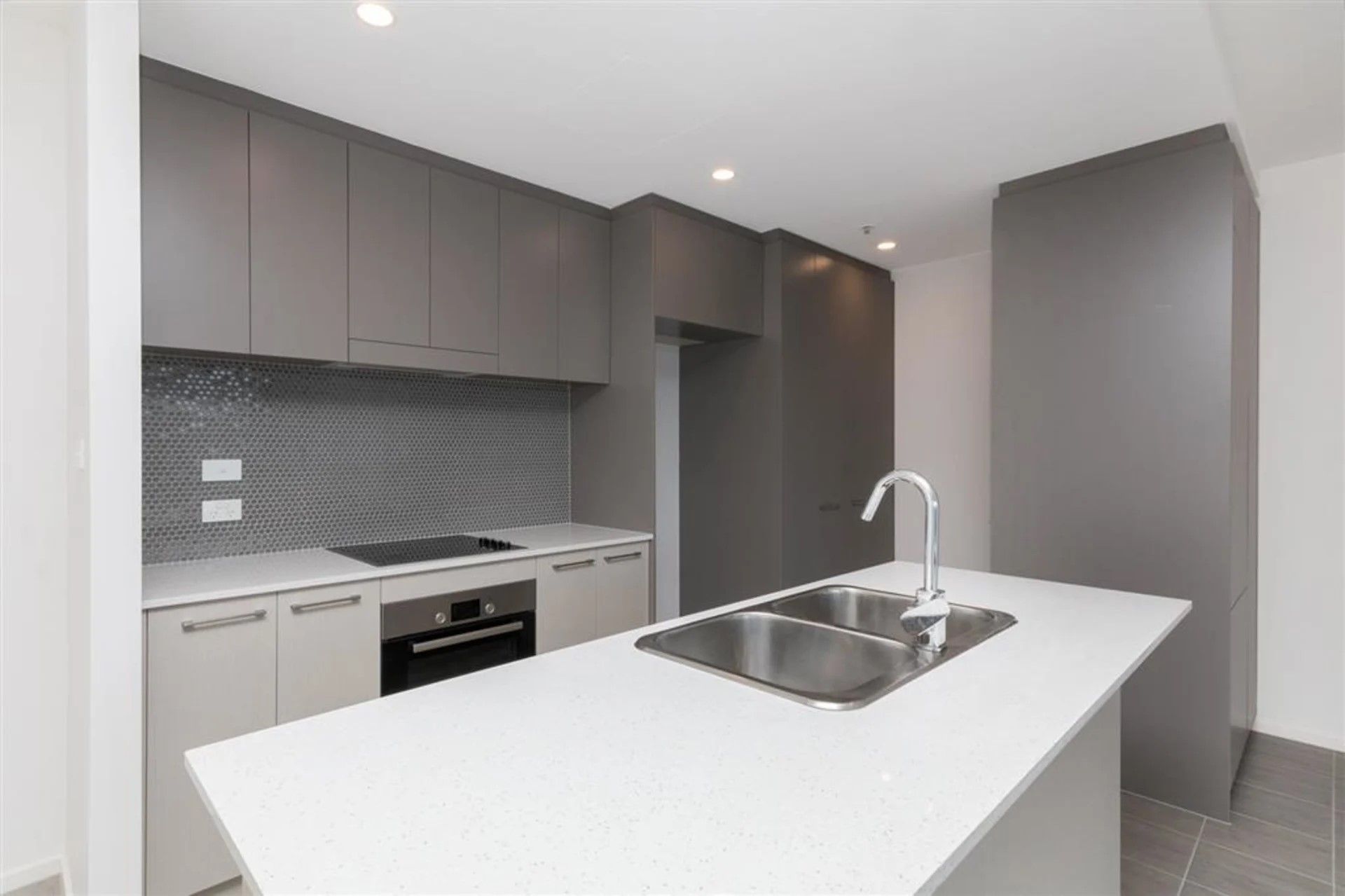 197/7 Irving Street — photo 4 of 16