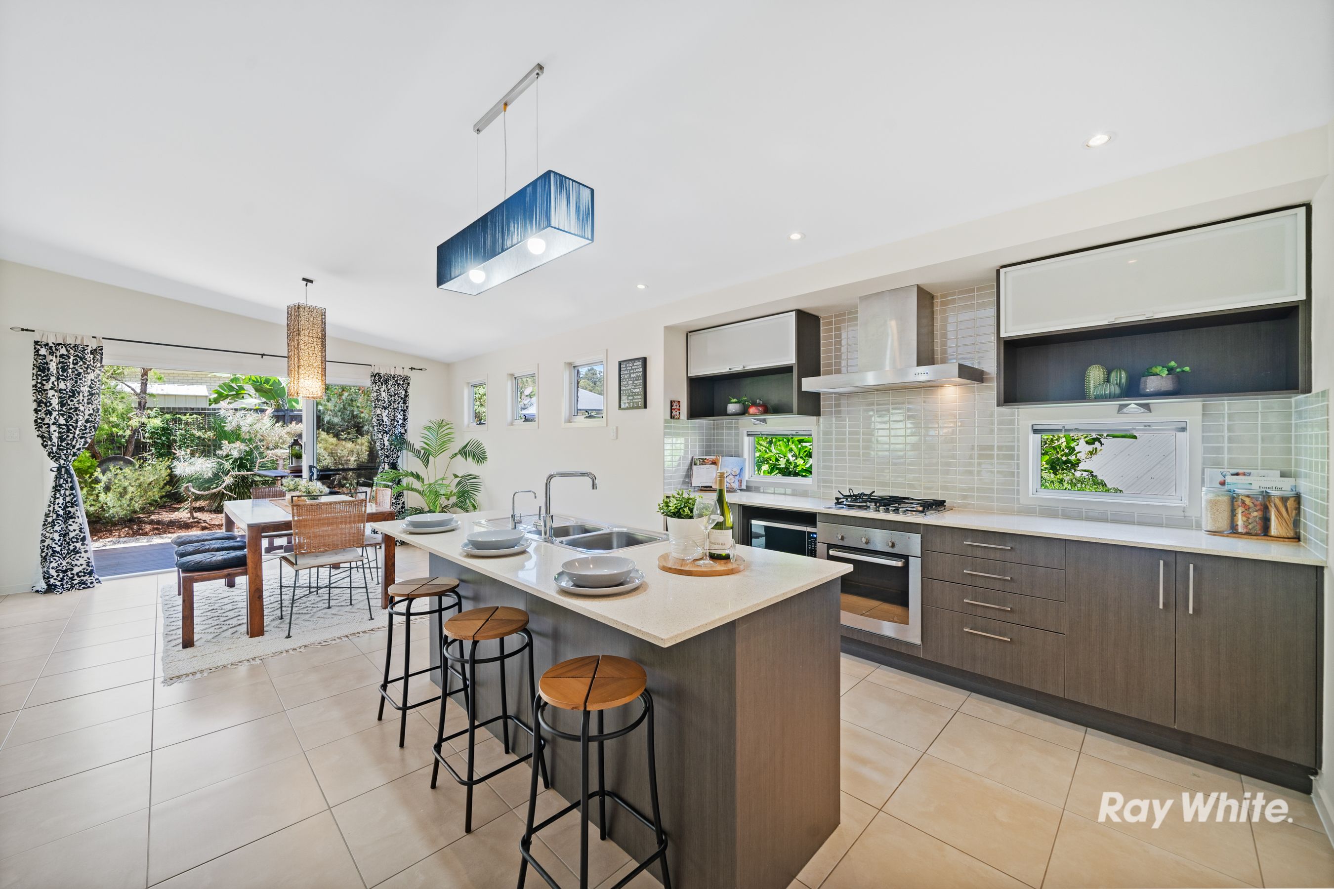 50 Woodlands Boulevard, Waterford, QLD 4133