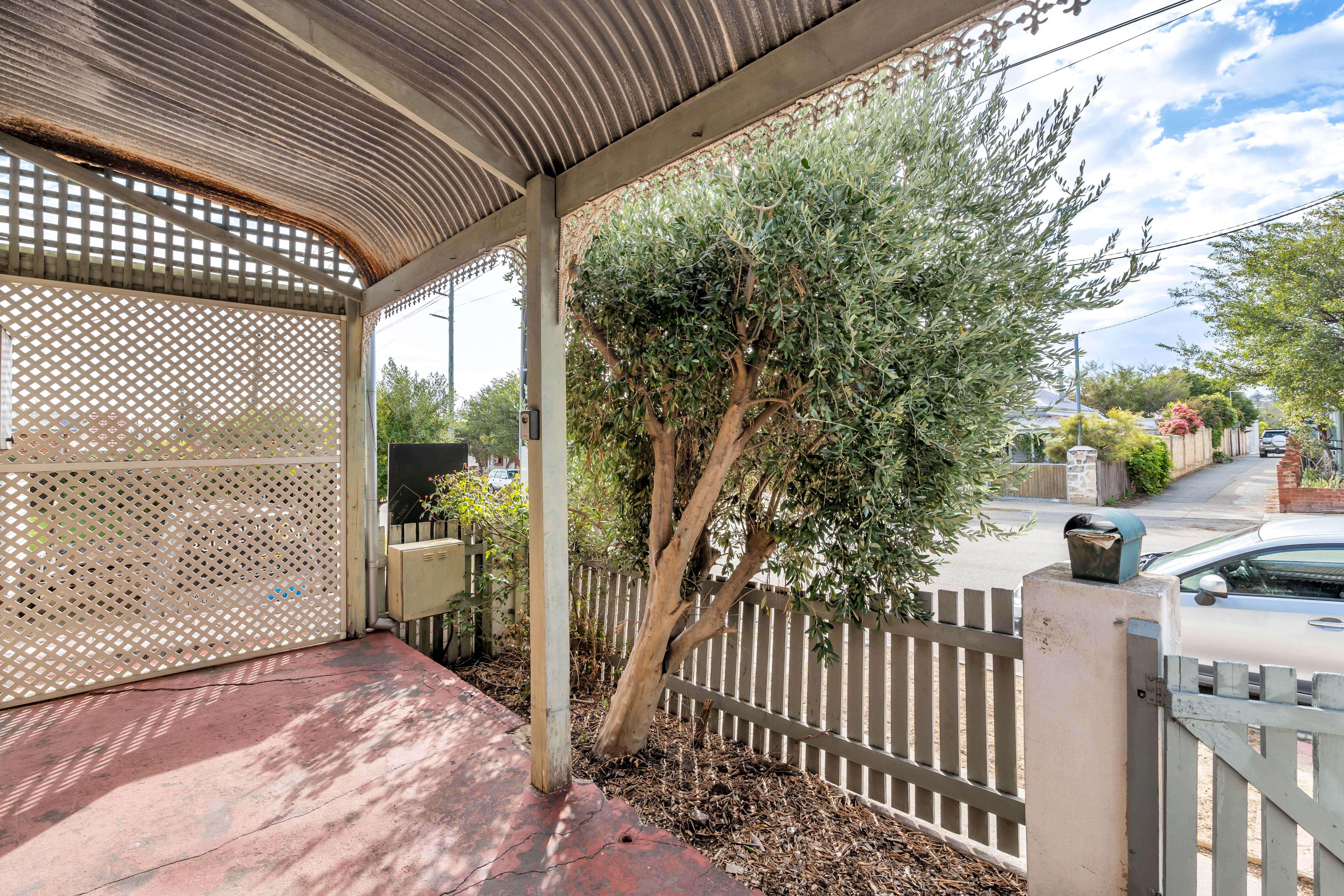 27 South Street, South Fremantle, WA 6162