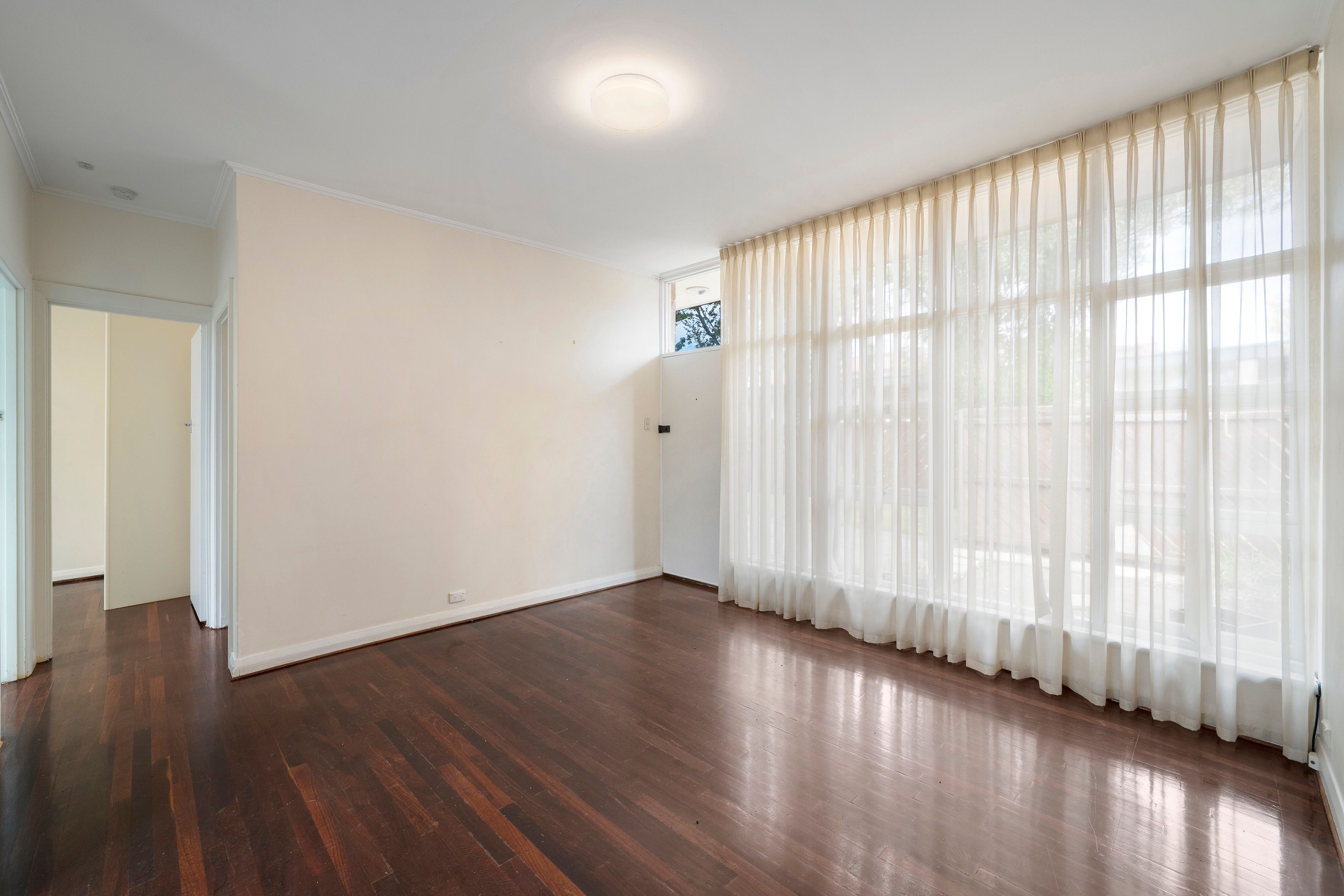 6/32 Salisbury Street — photo 3 of 16
