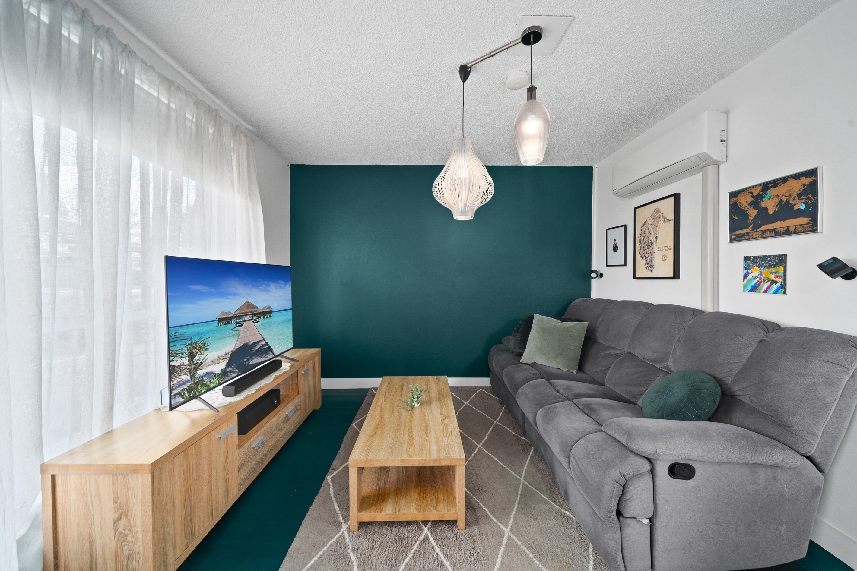 1/3 Charles Street, Queanbeyan, NSW 2620