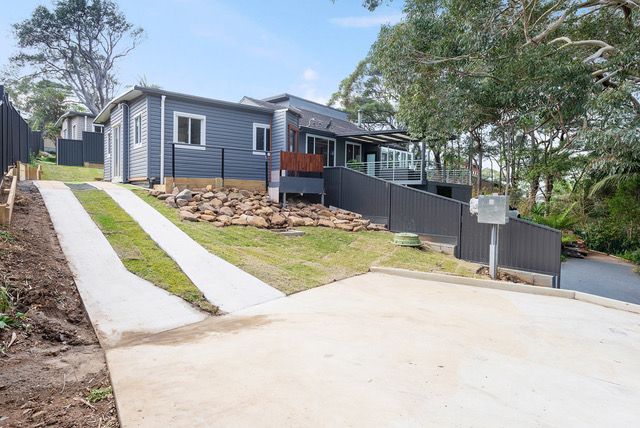 11 Lower Coast Road
