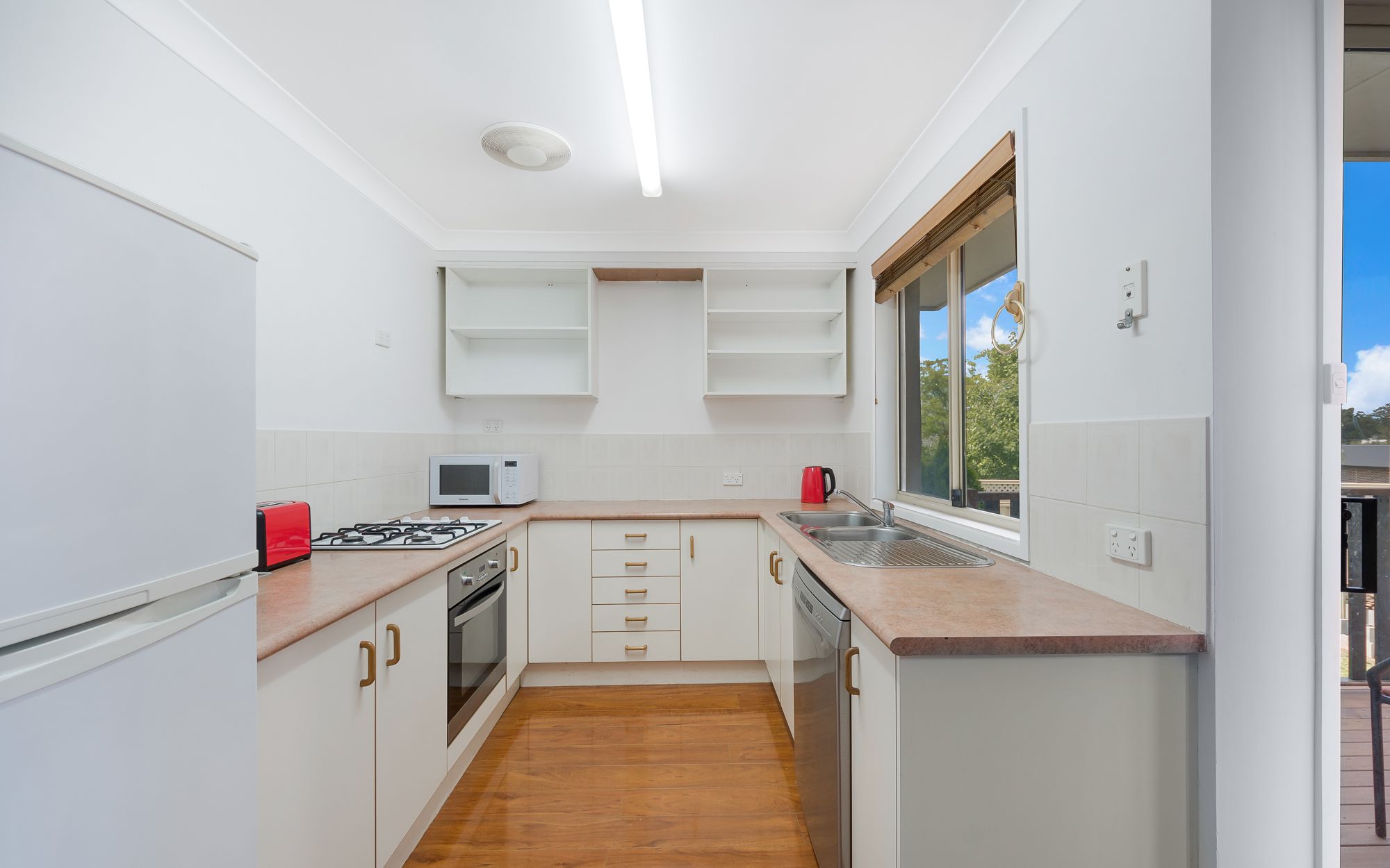 1 Bardia Court, Mount Annan, NSW 2567