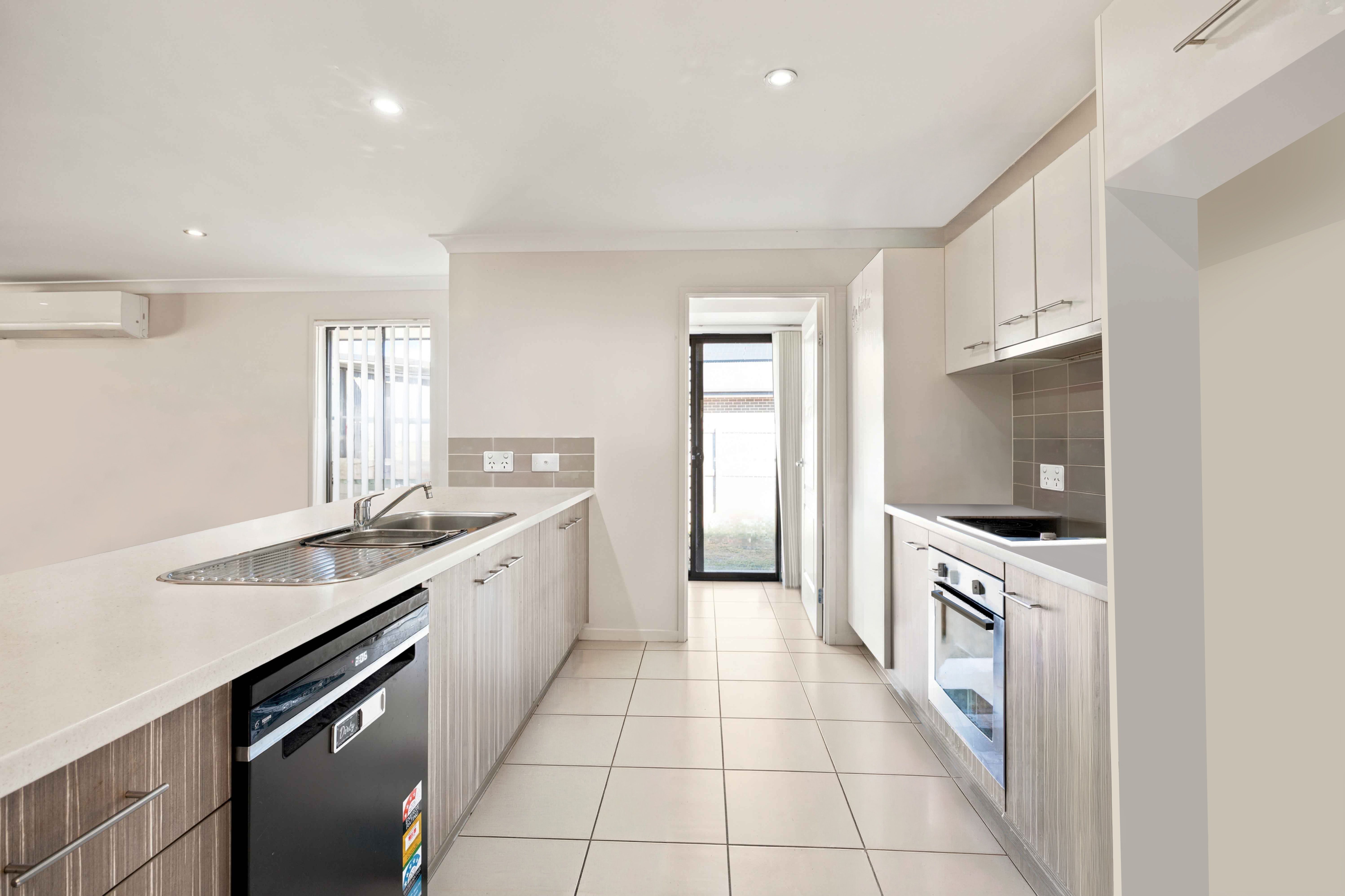 40 Oxford Street — photo from Ray White Gladstone