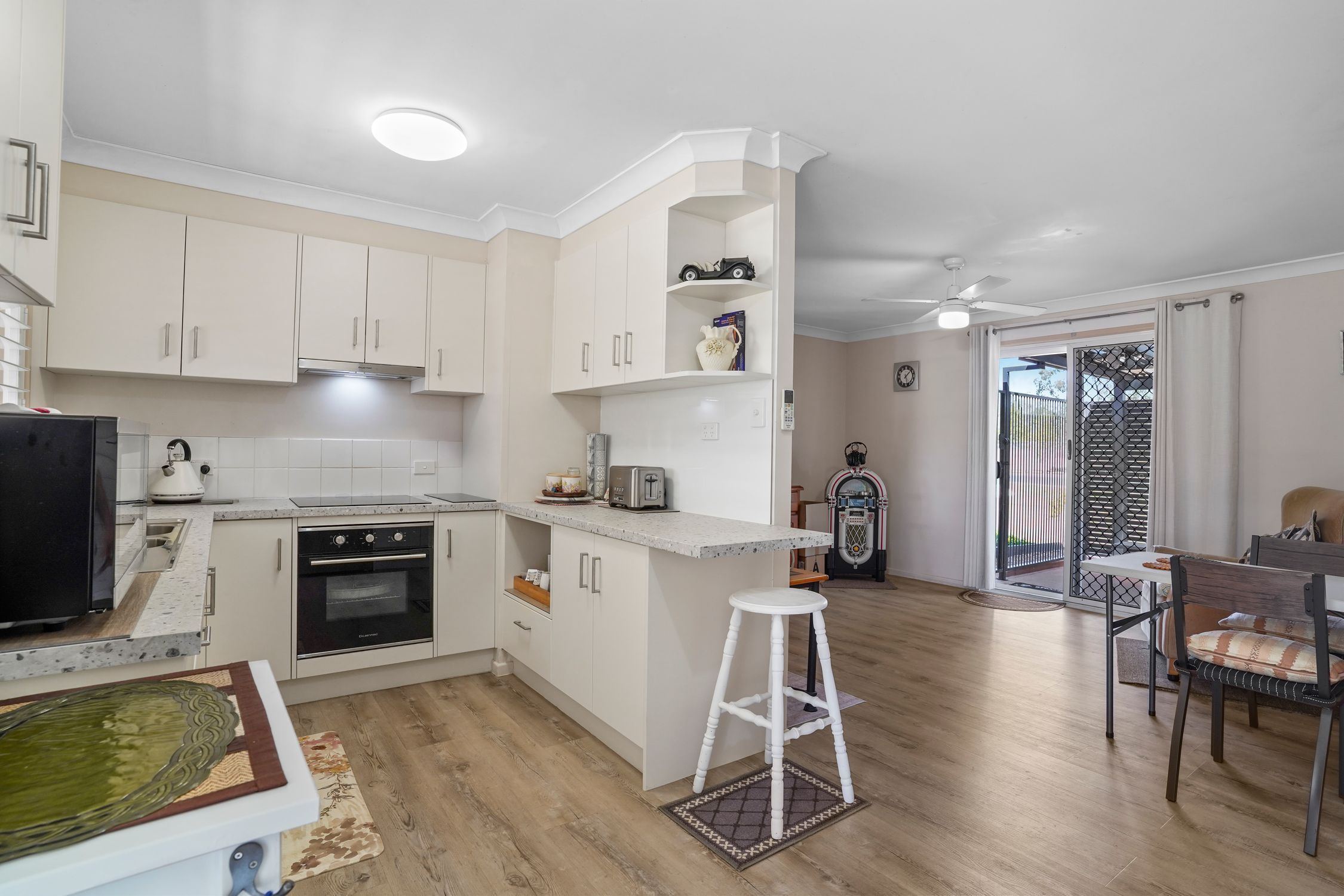 1/173 Drayton Street — photo 5 of 23