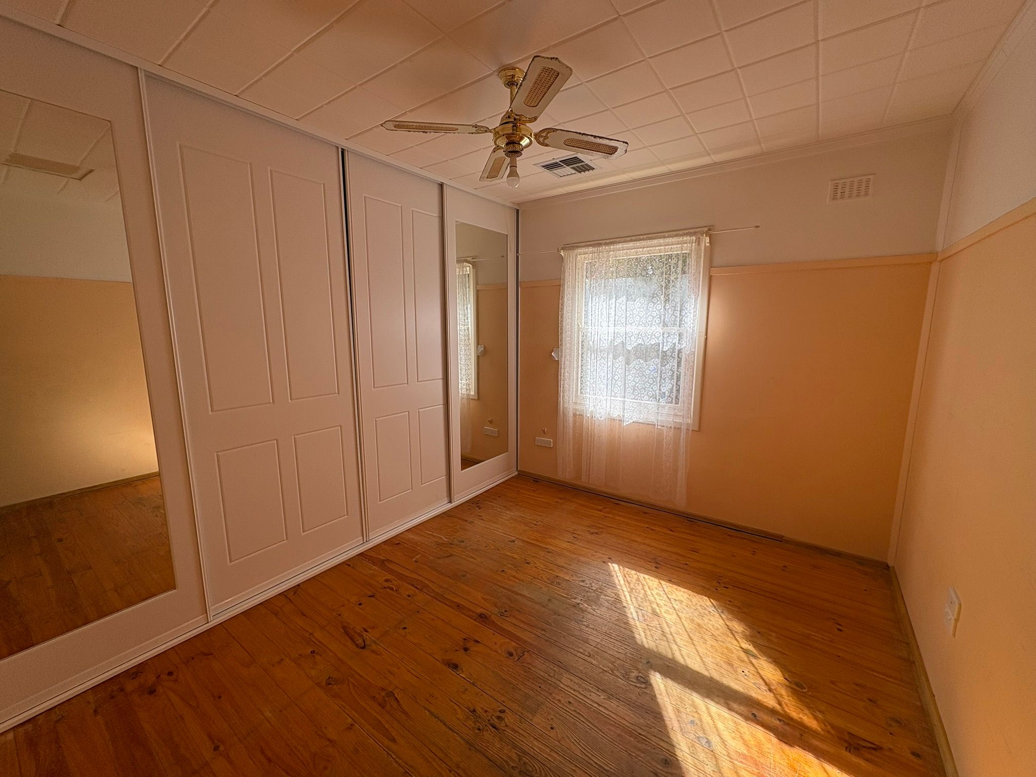 22 Holcomb Street — photo 4 of 13