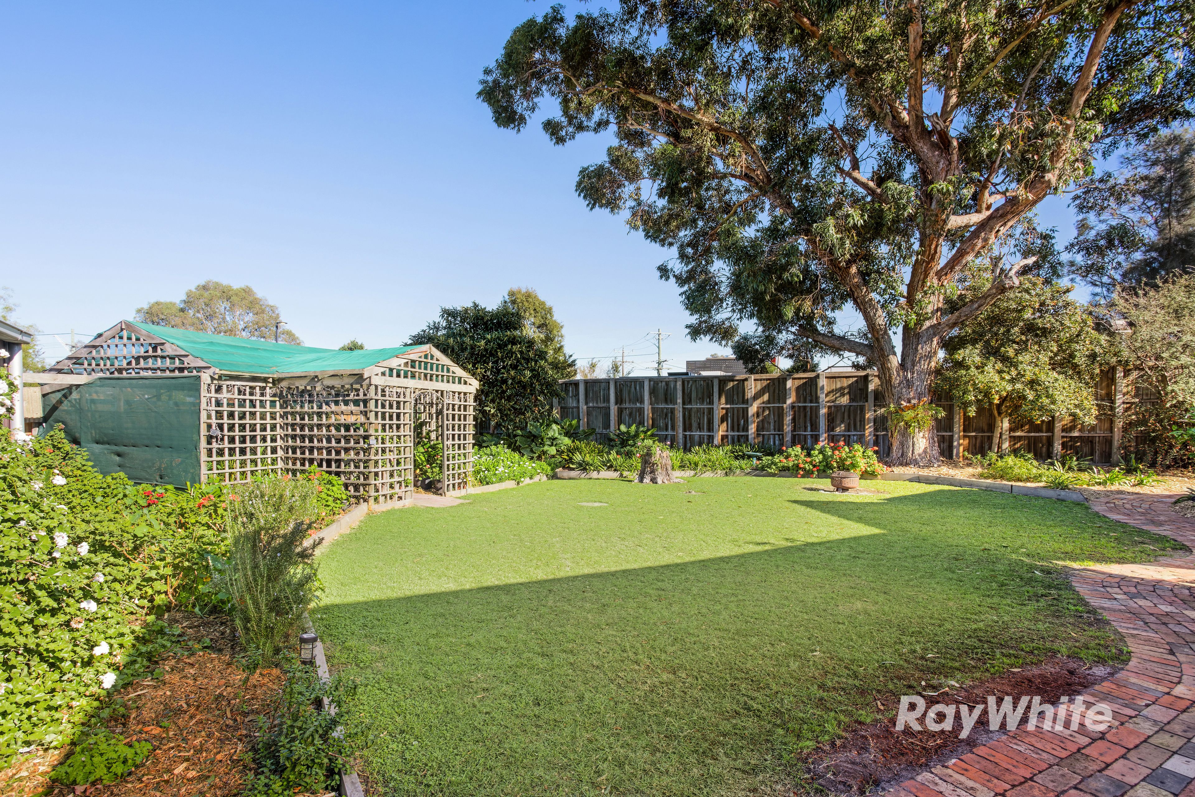 6 Royal Terrace — photo 19 of 22