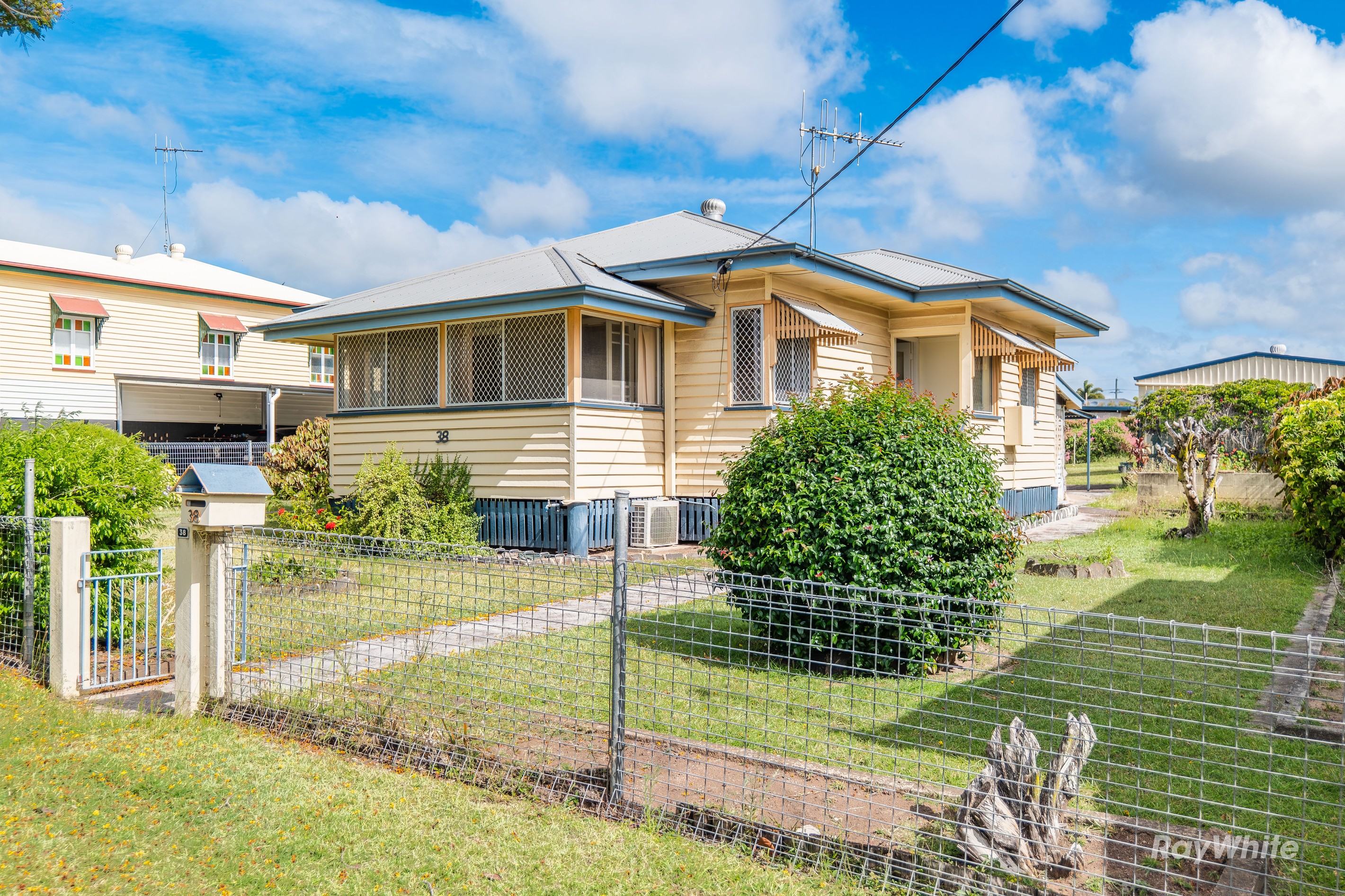 38 Alice Street, Walkervale, QLD 4670