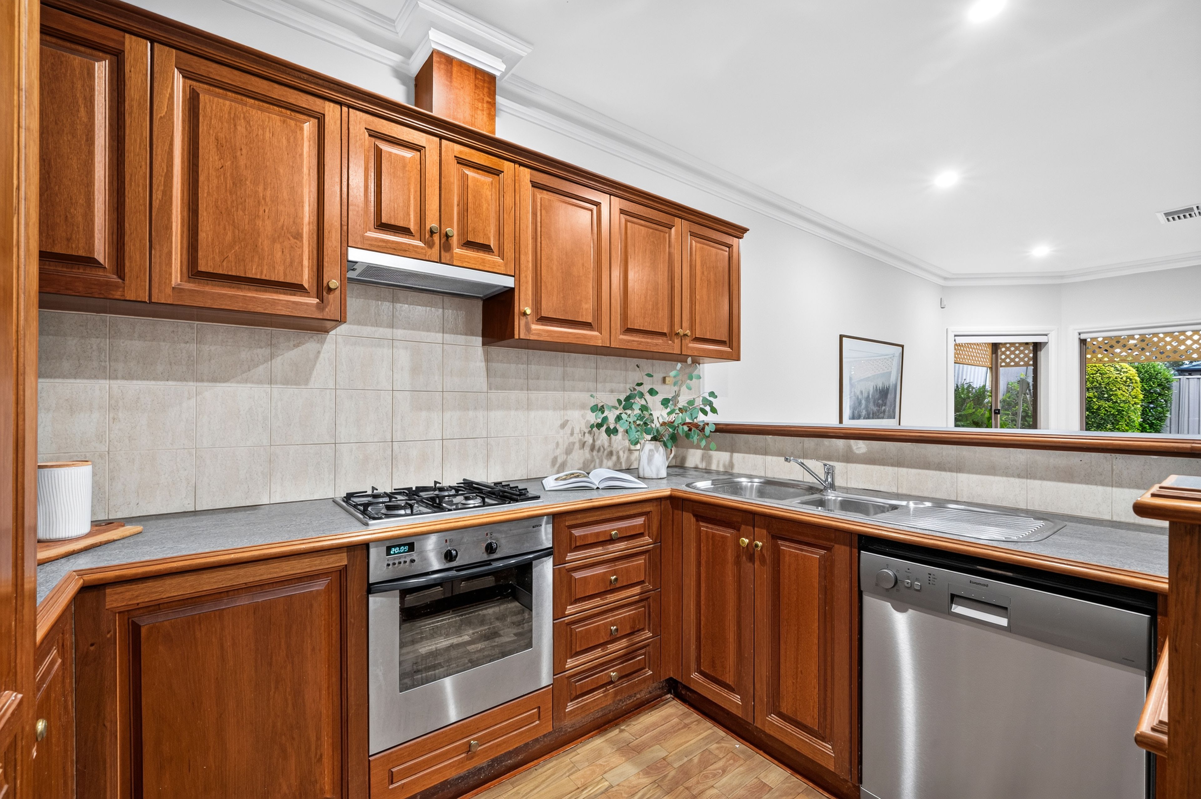 11A Finniss Terrace — photo 8 of 19