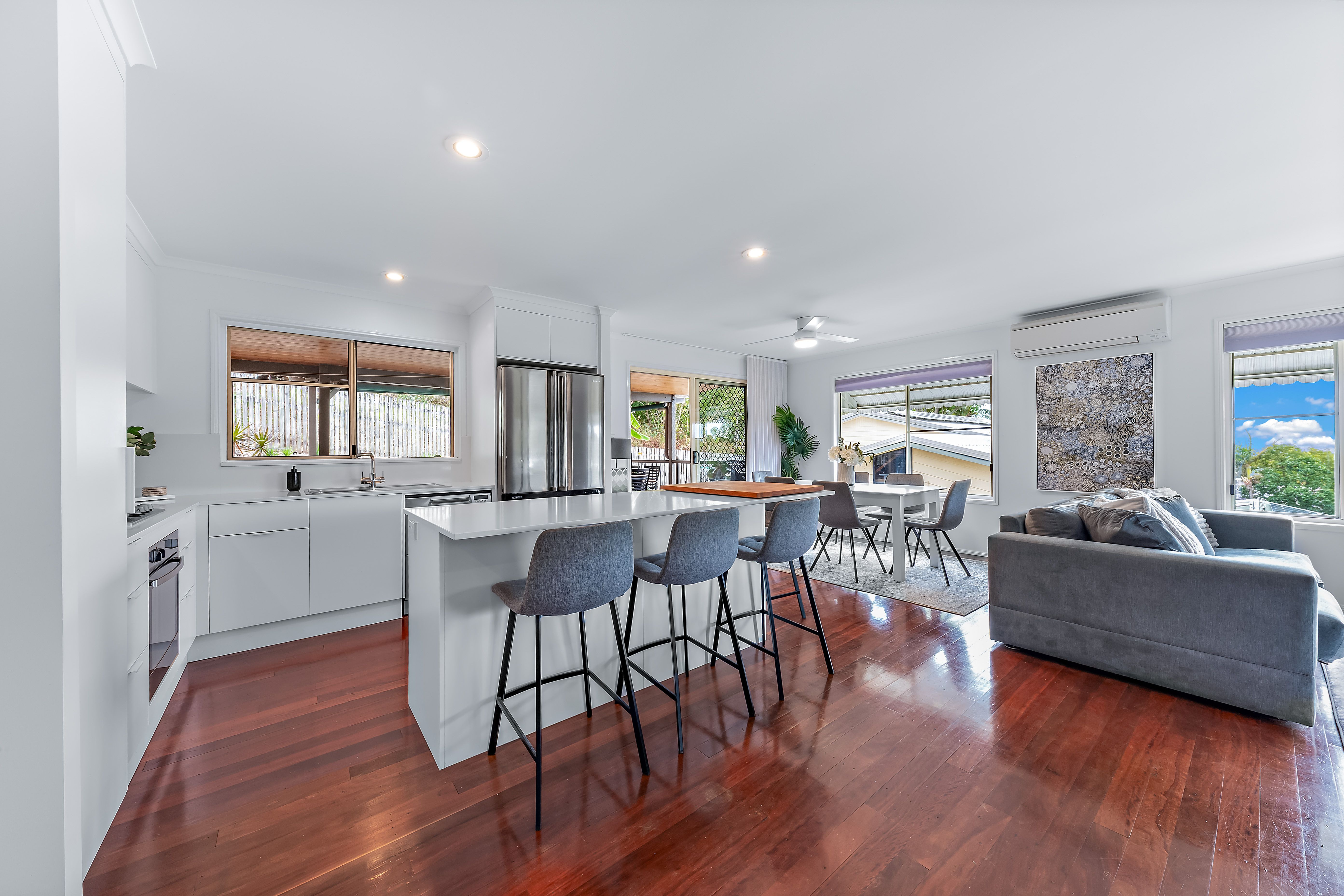 10 Grace Avenue — photo 6 of 24