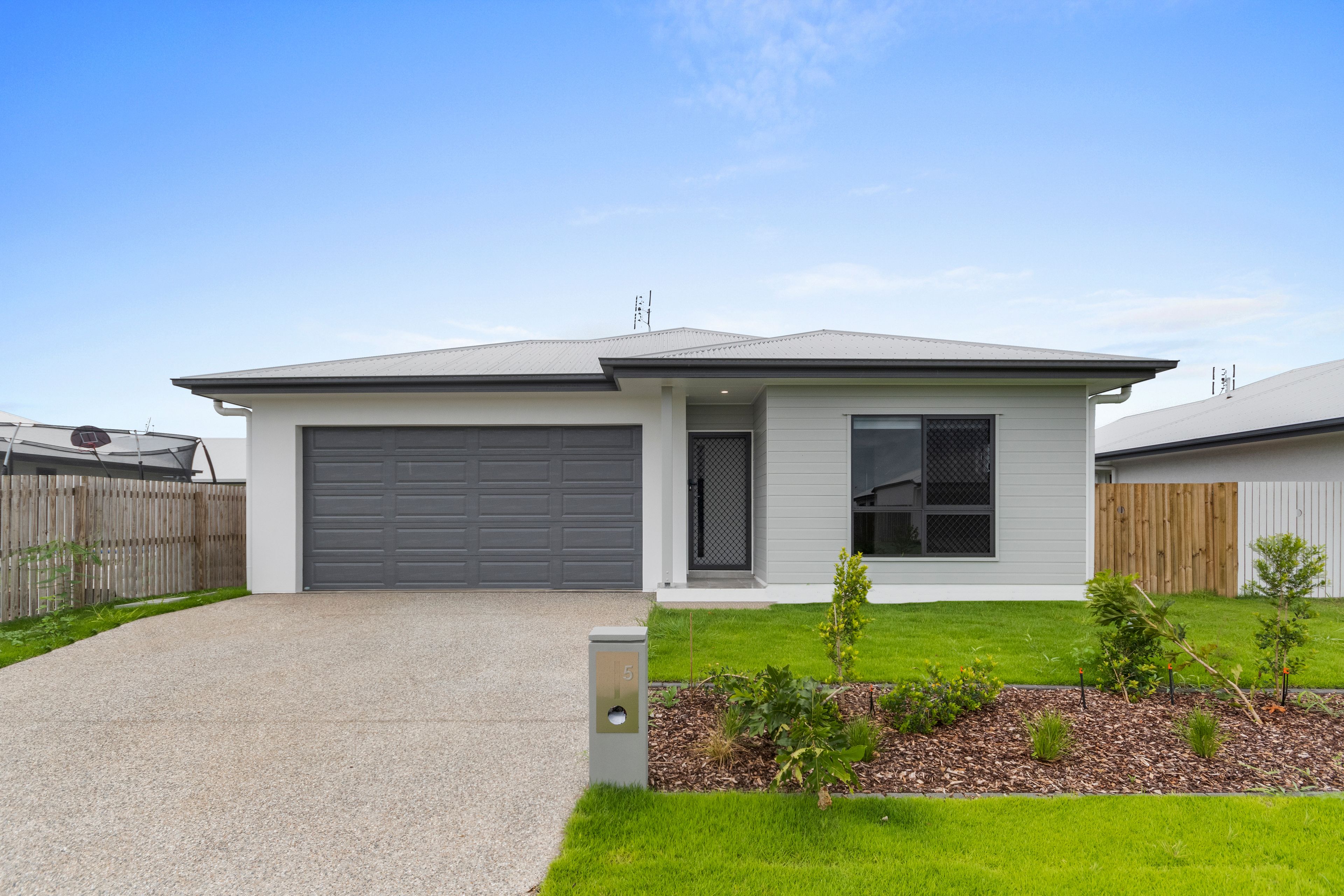 5 Sola Street, Burdell, QLD 4818