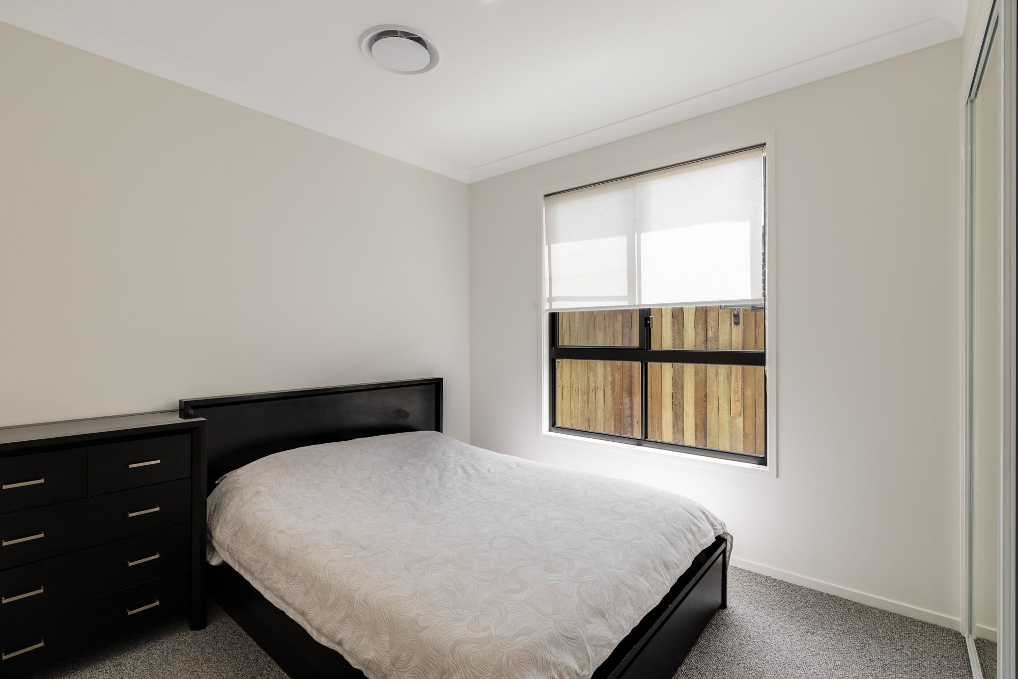7 Mcewan Crescent — photo 6 of 21