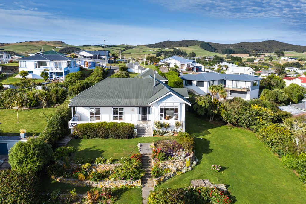 24 Bates Street, Riverton, Southland District