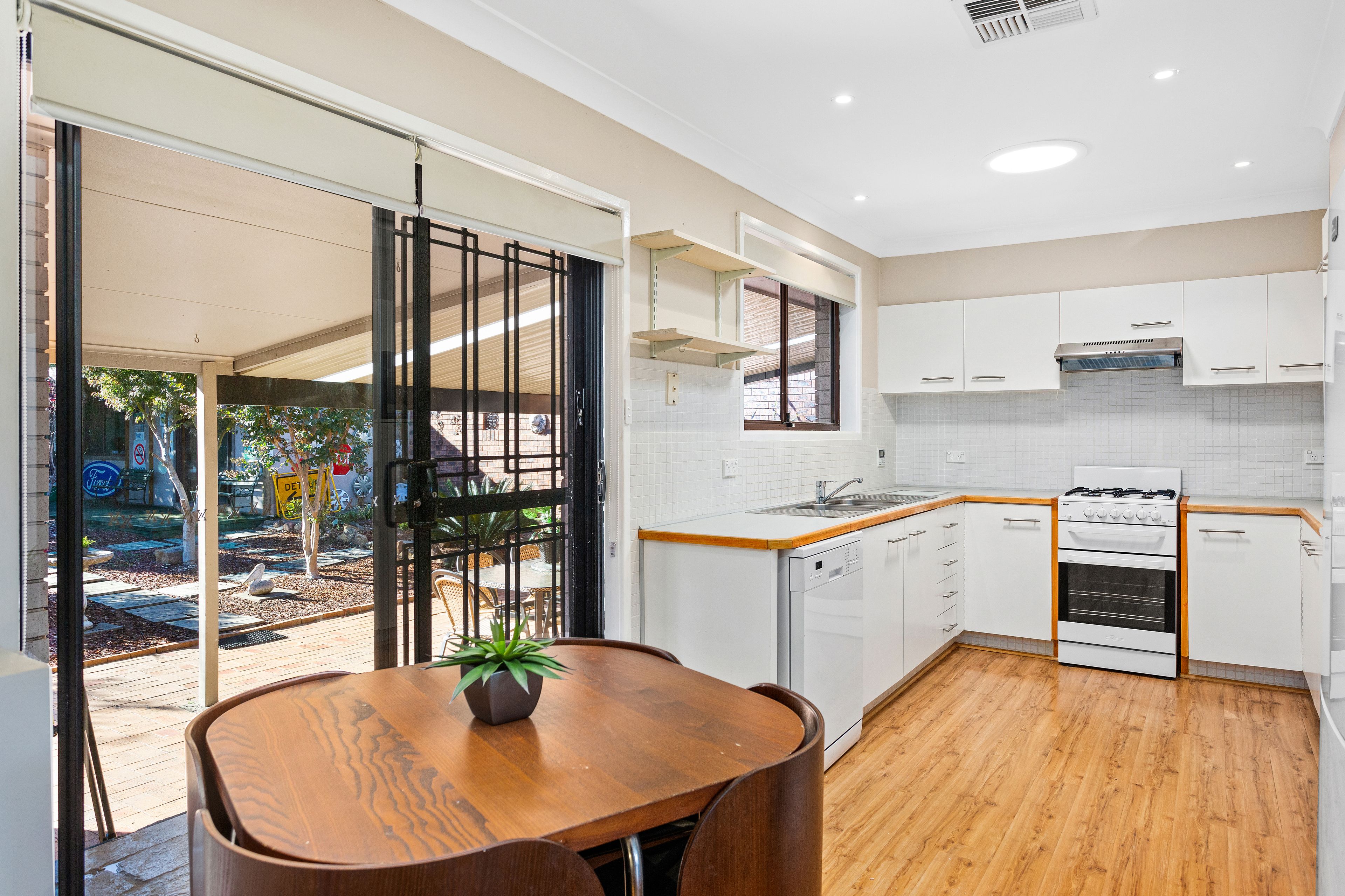 62 Madigan Boulevarde, Mount Warrigal, NSW 2528