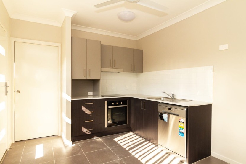 2/1 Willandra Road, Morayfield, QLD 4506