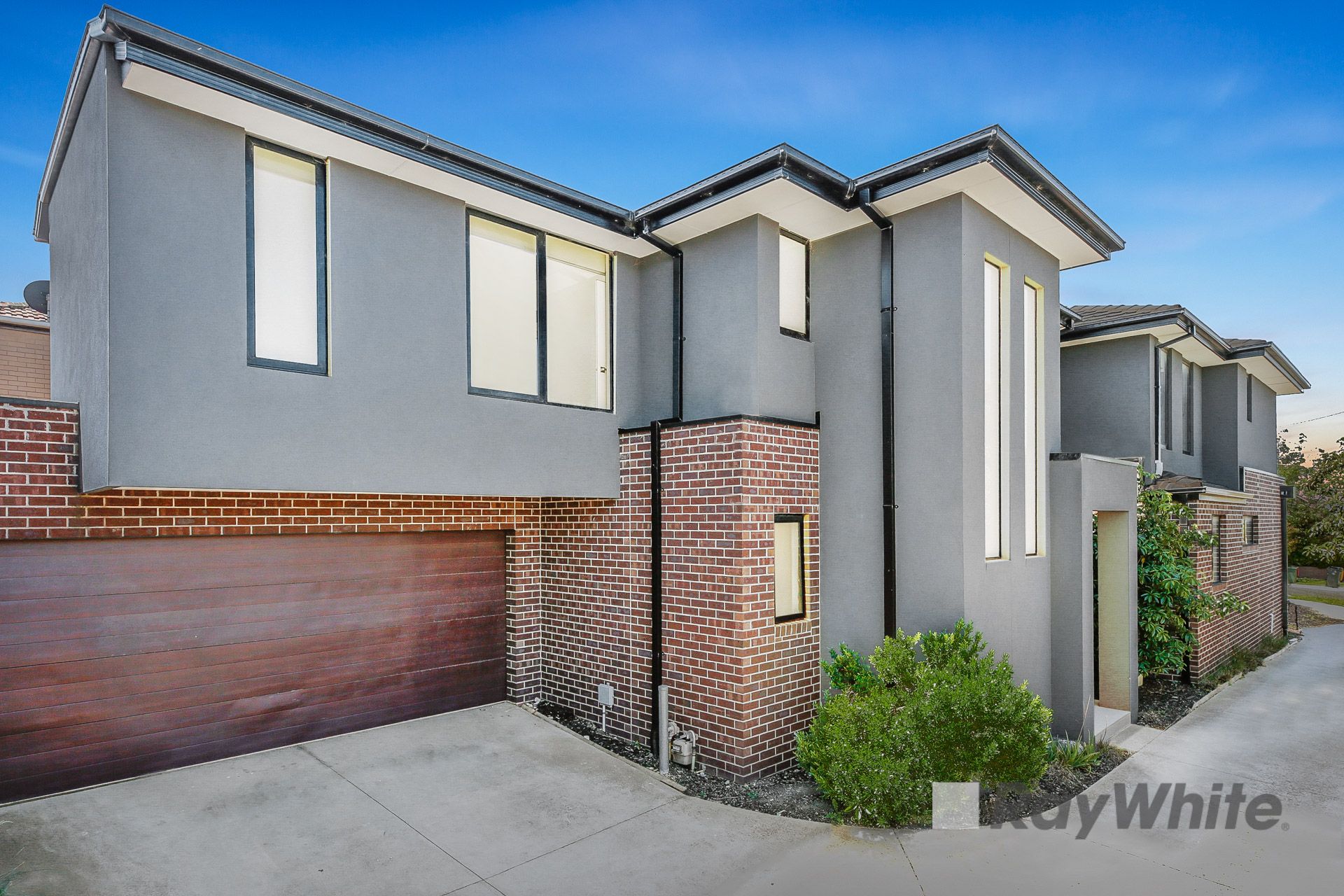 2/43 Carlisle Road, Hallam, VIC 3803