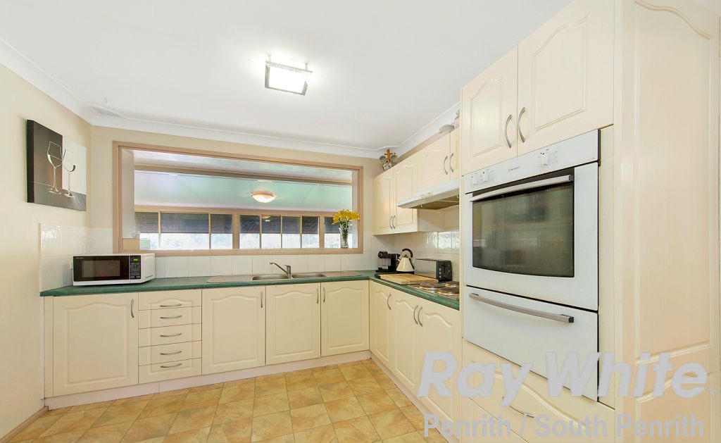 27 Gatehouse Circuit, Werrington Downs, NSW 2747
