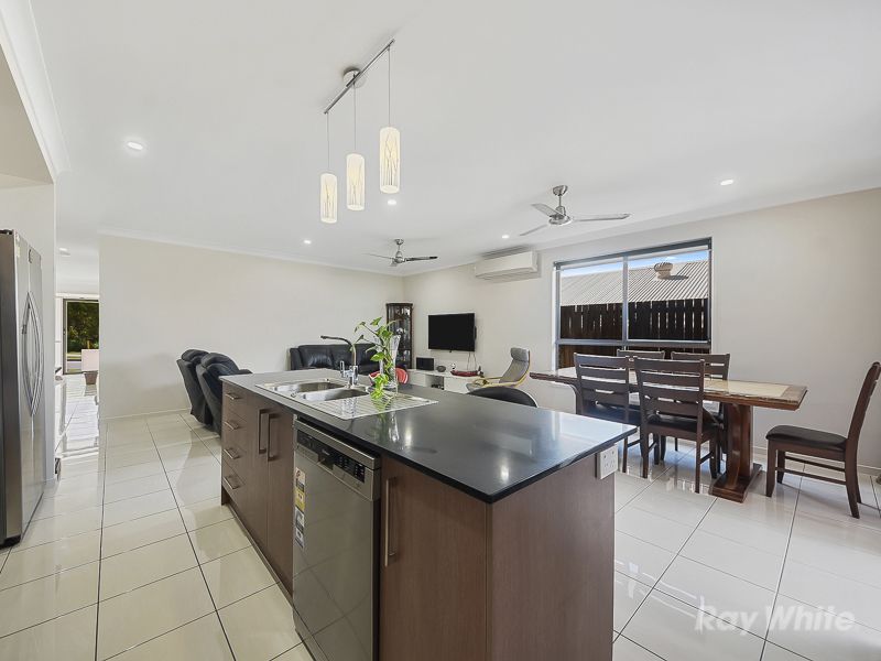 21 Peacock Street, Doolandella, QLD 4077