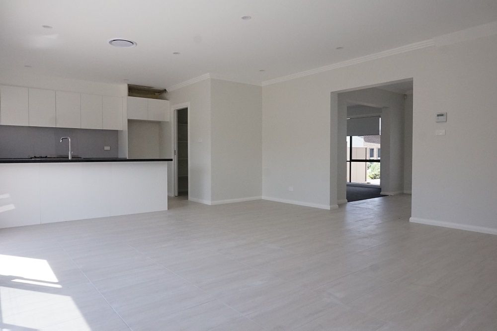 2 Silky Road, Spring Farm, NSW 2570