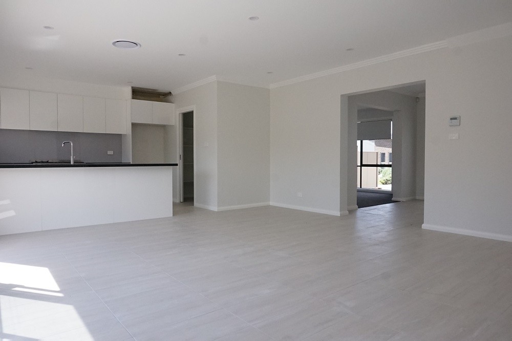 2 Silky Road, Spring Farm, NSW 2570