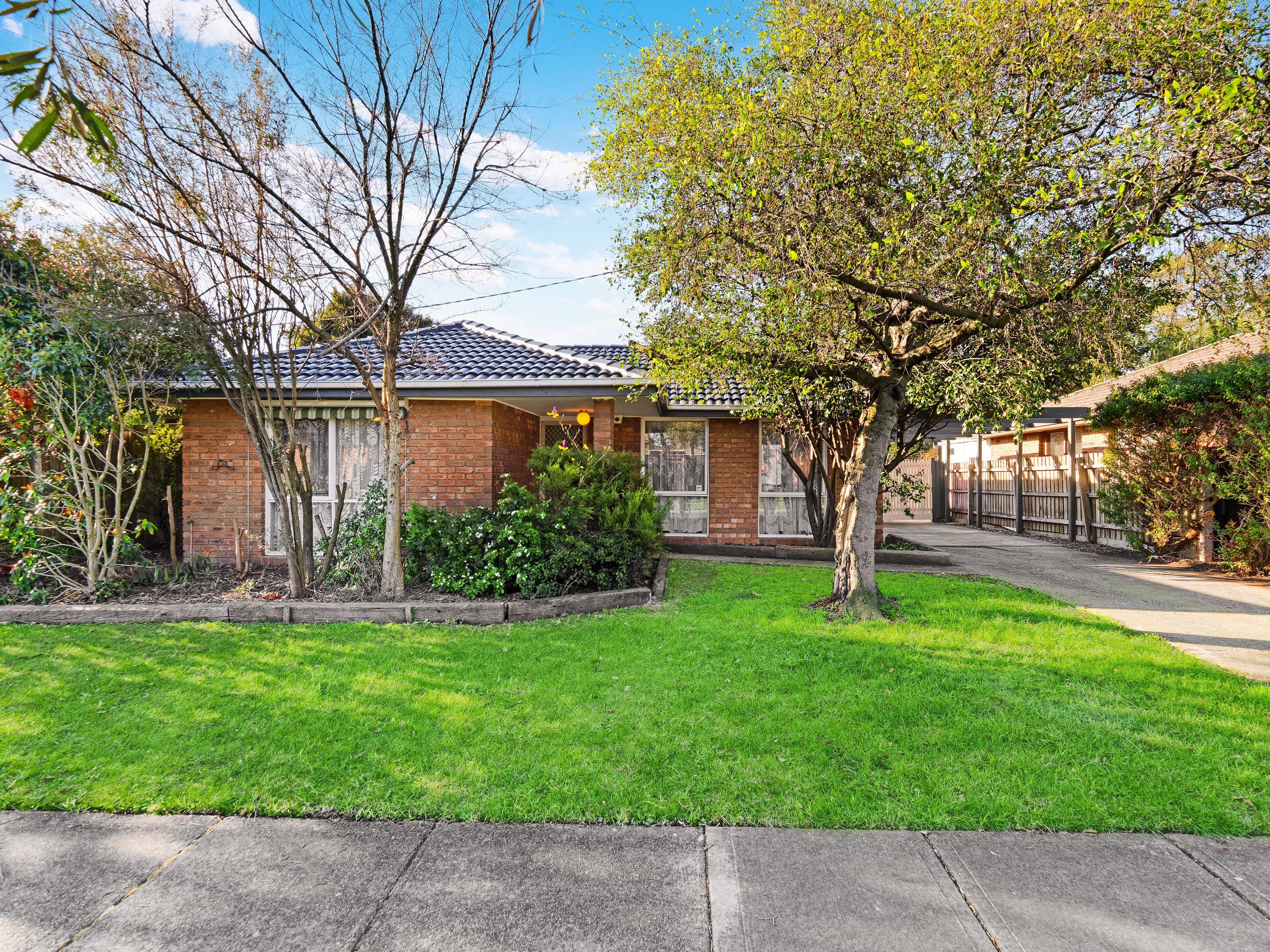 9 Elandra Way, Cranbourne West, VIC 3977