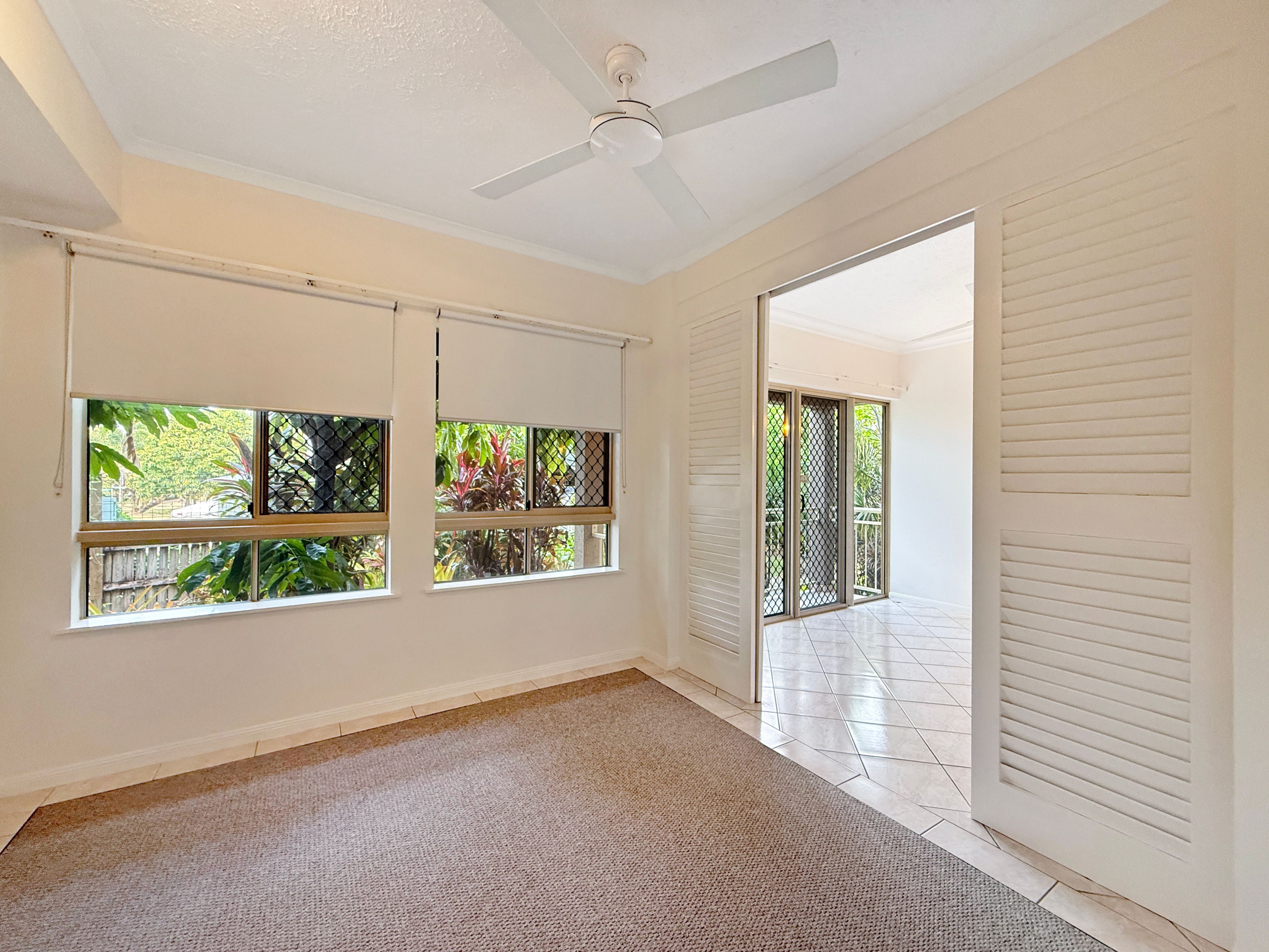 1205/2-10 Greenslopes Street — photo 7 of 10