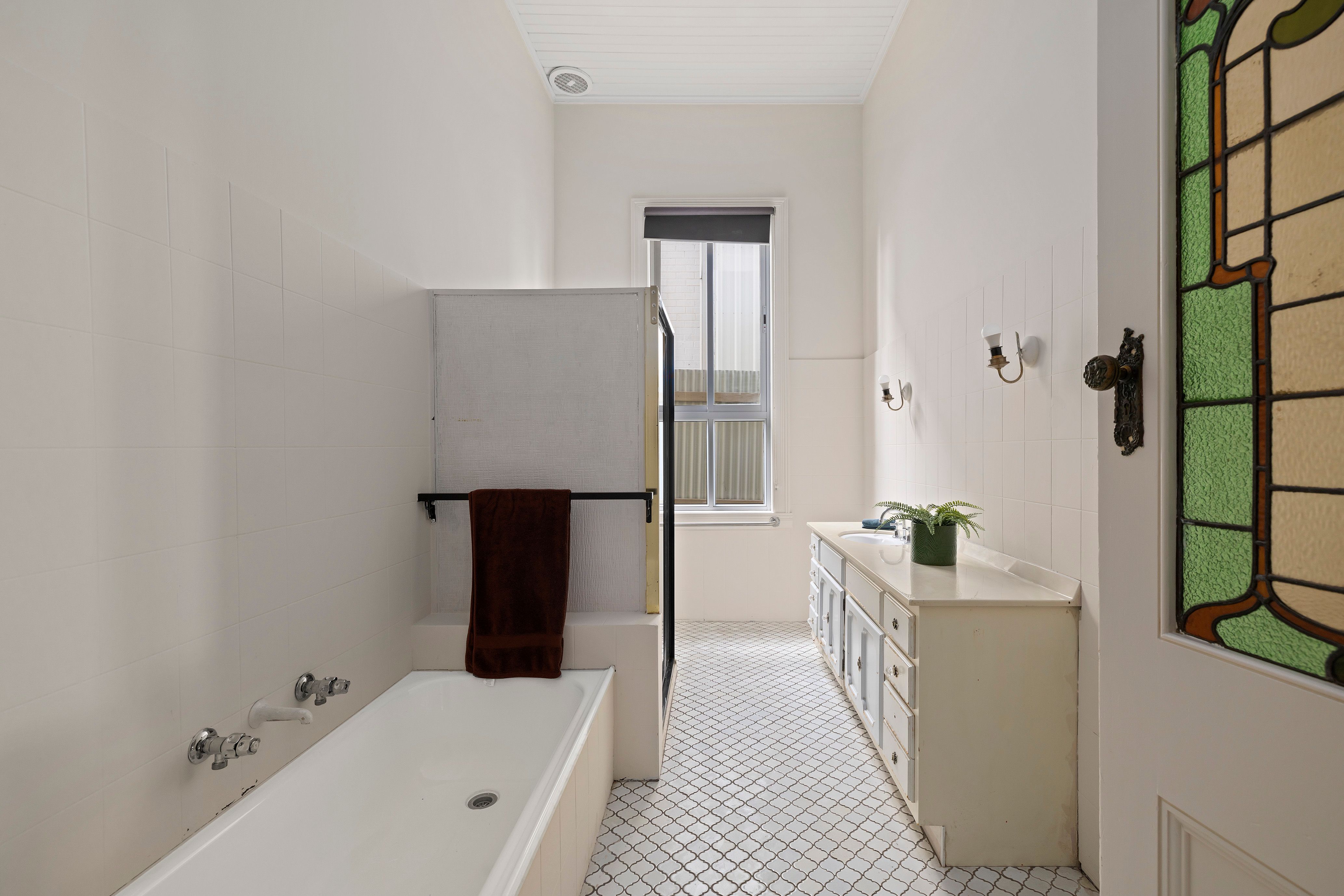 28 The Strand — photo 13 of 19