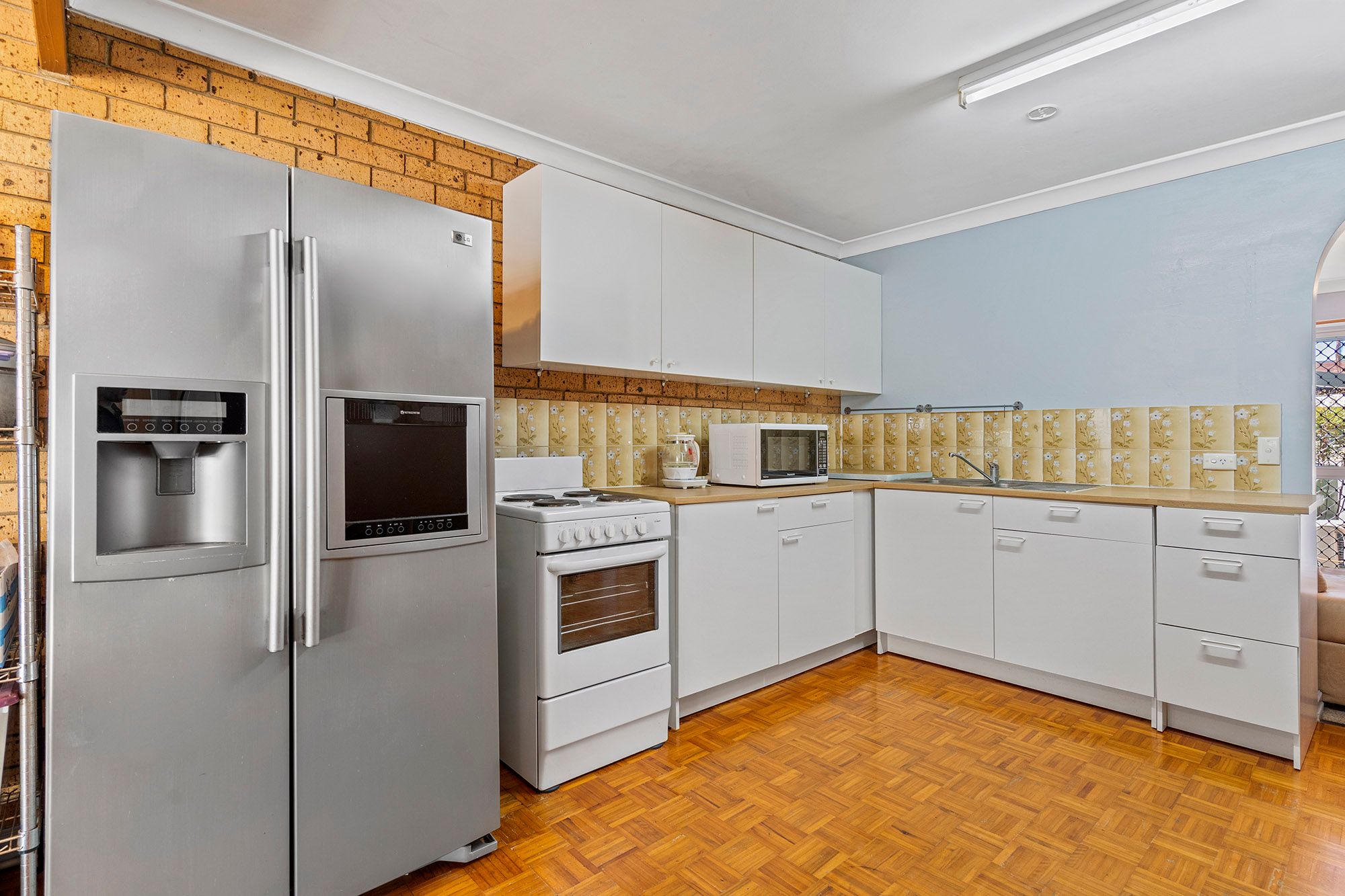 8/18 Defiance Road, Logan Central, QLD 4114