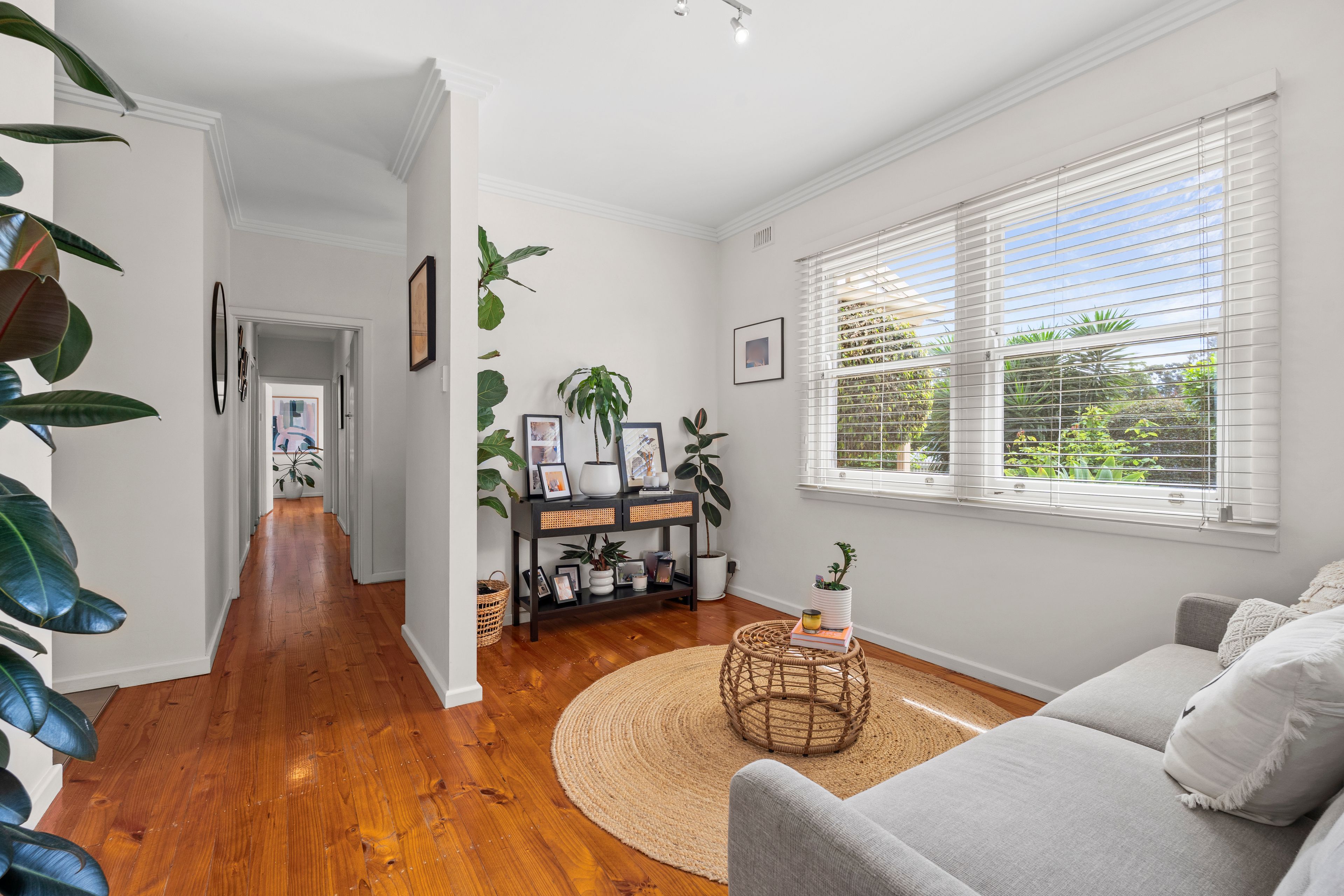 4 Edwards Avenue — photo 5 of 29