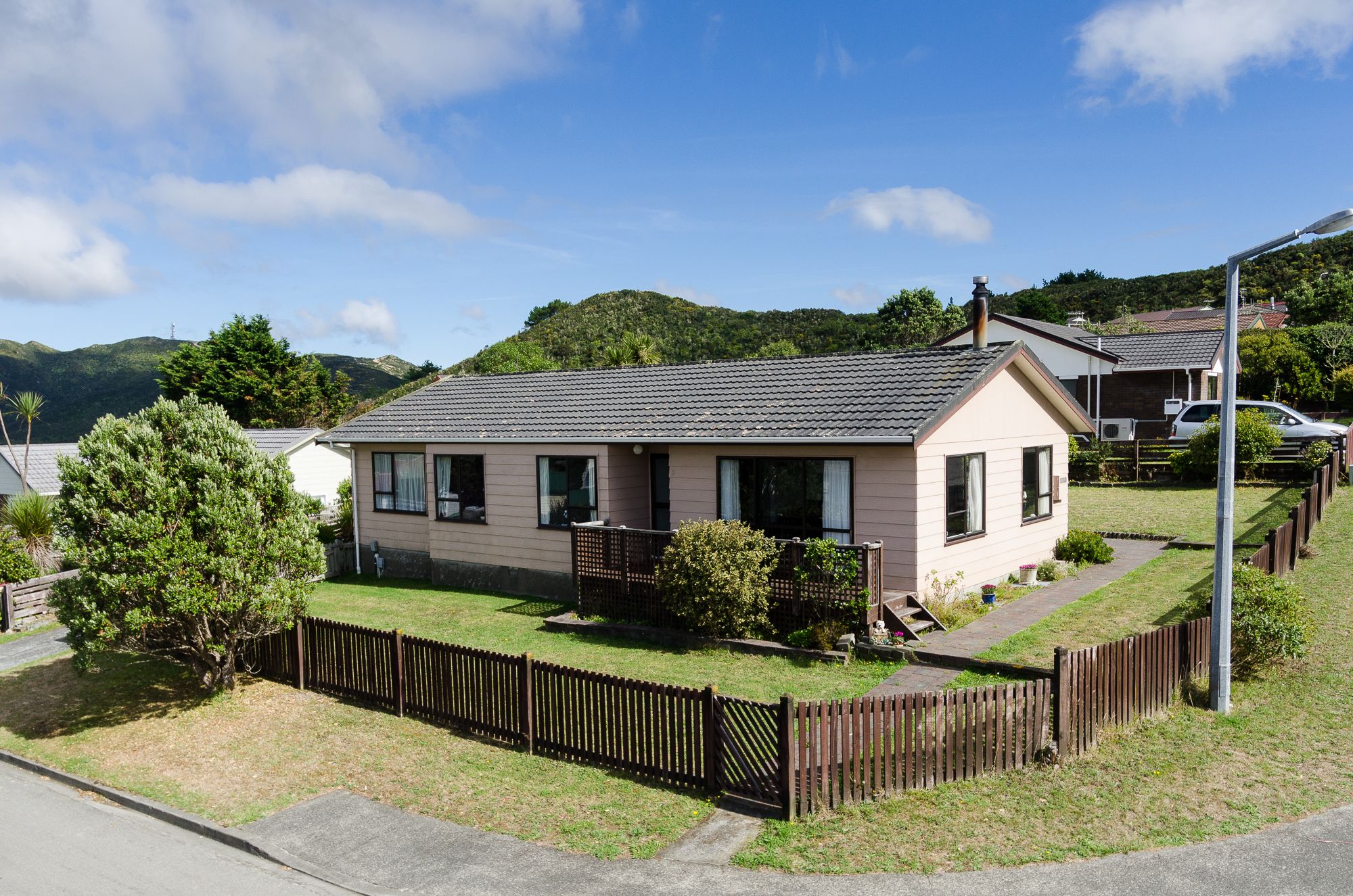 2 Penlington Place, Karori, Wellington City