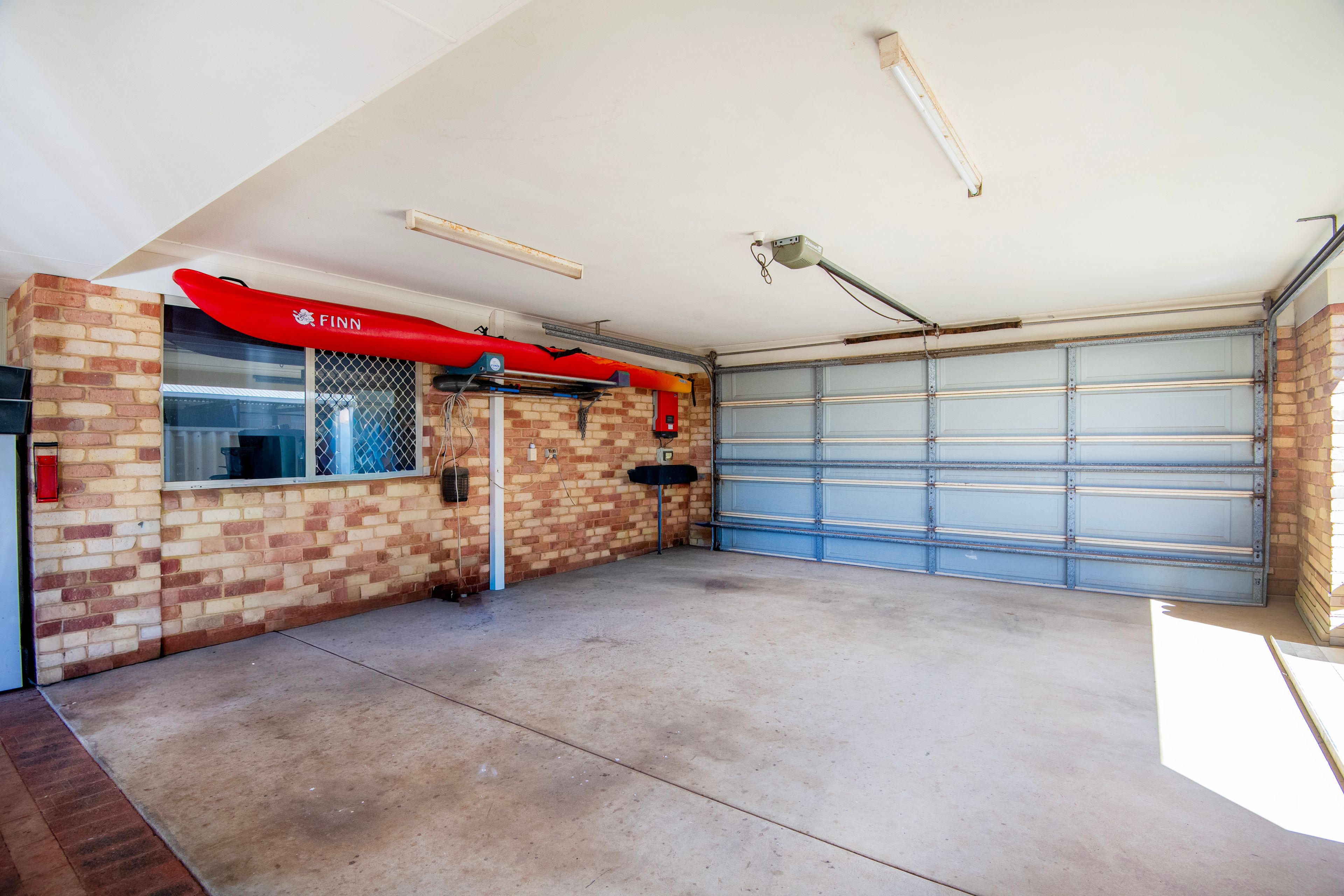 122 Burges Street — photo 13 of 17