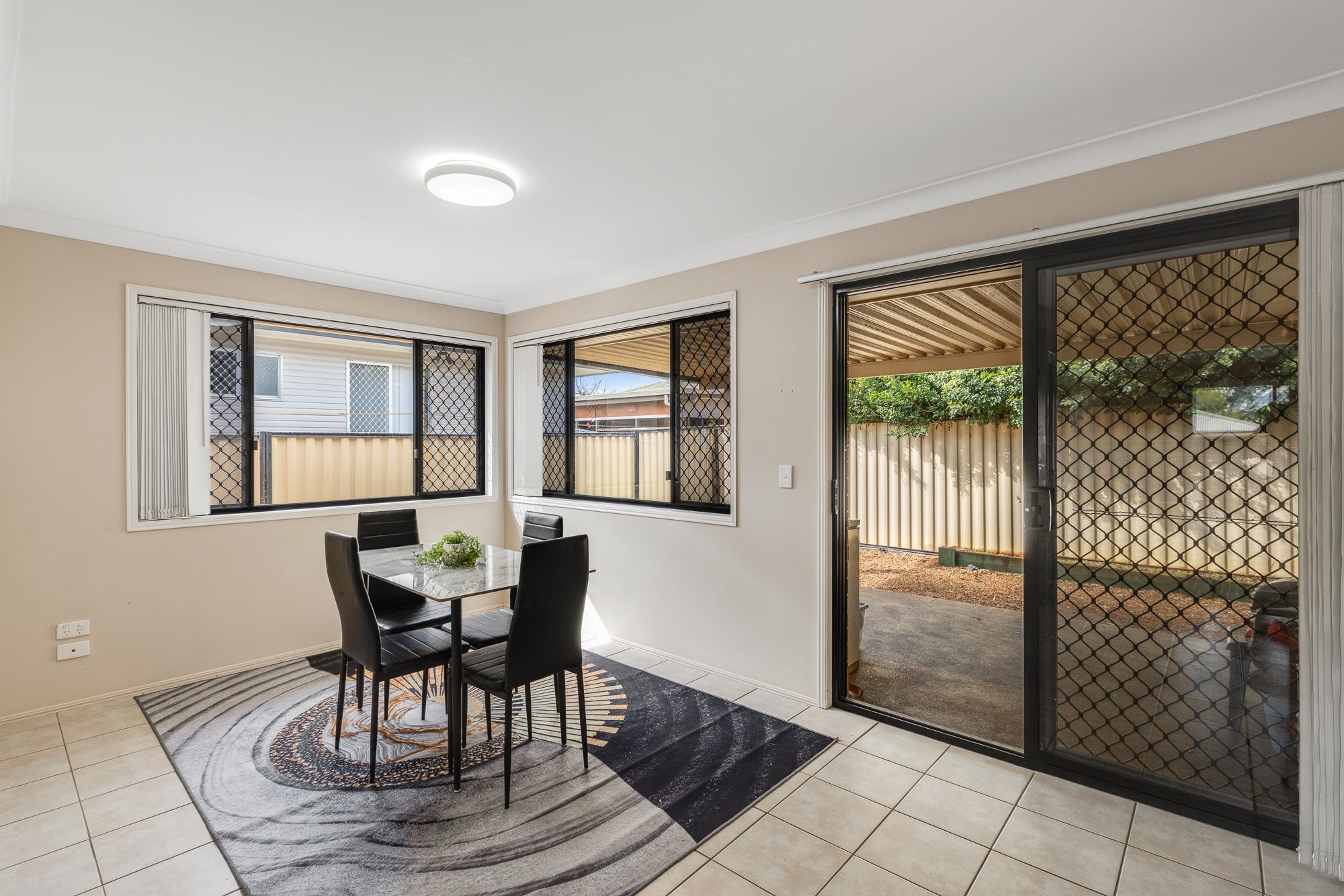 12 Monash Lane — photo 3 of 11