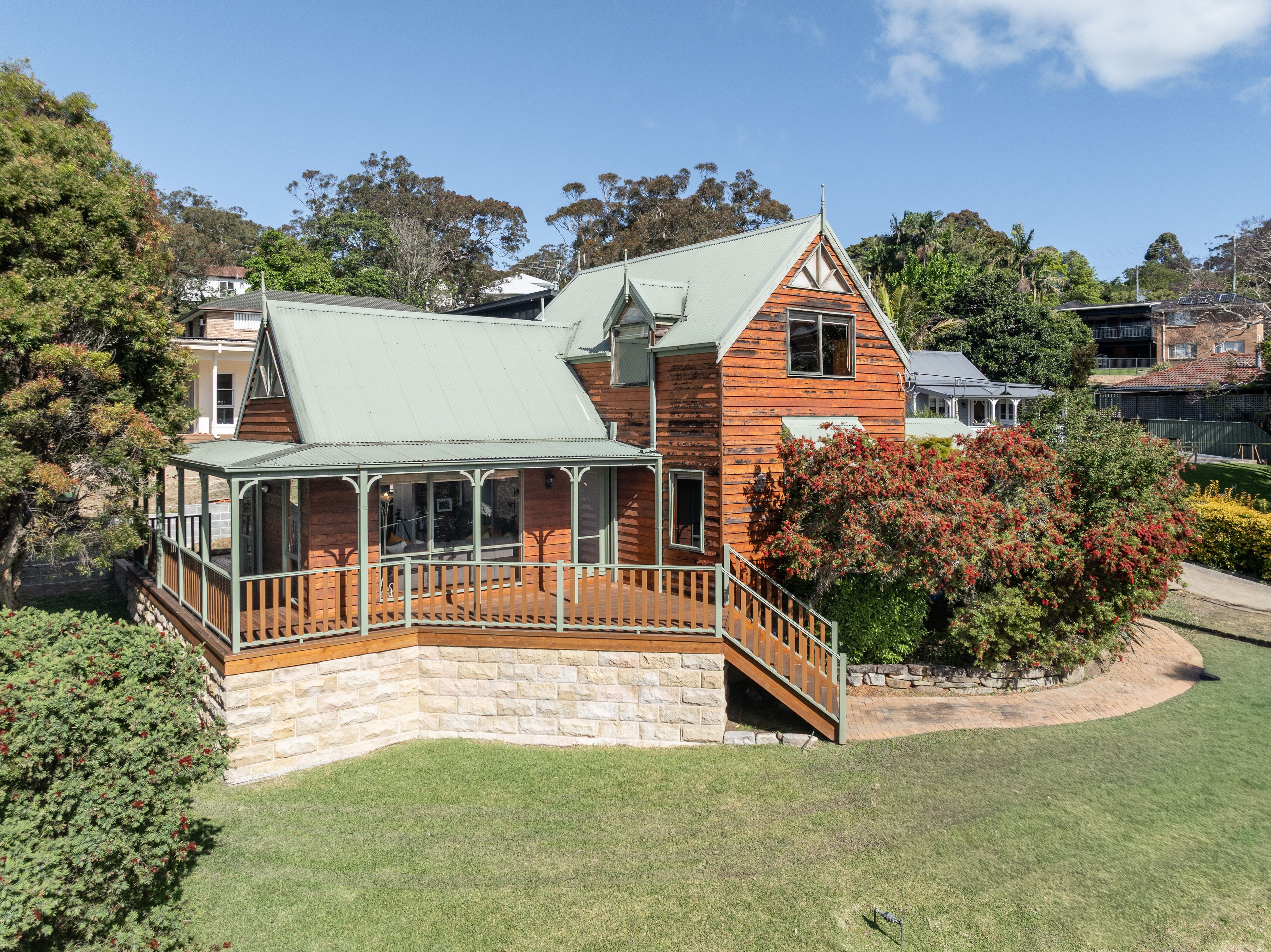 19 Parkes Street — photo from Ray White Helensburgh