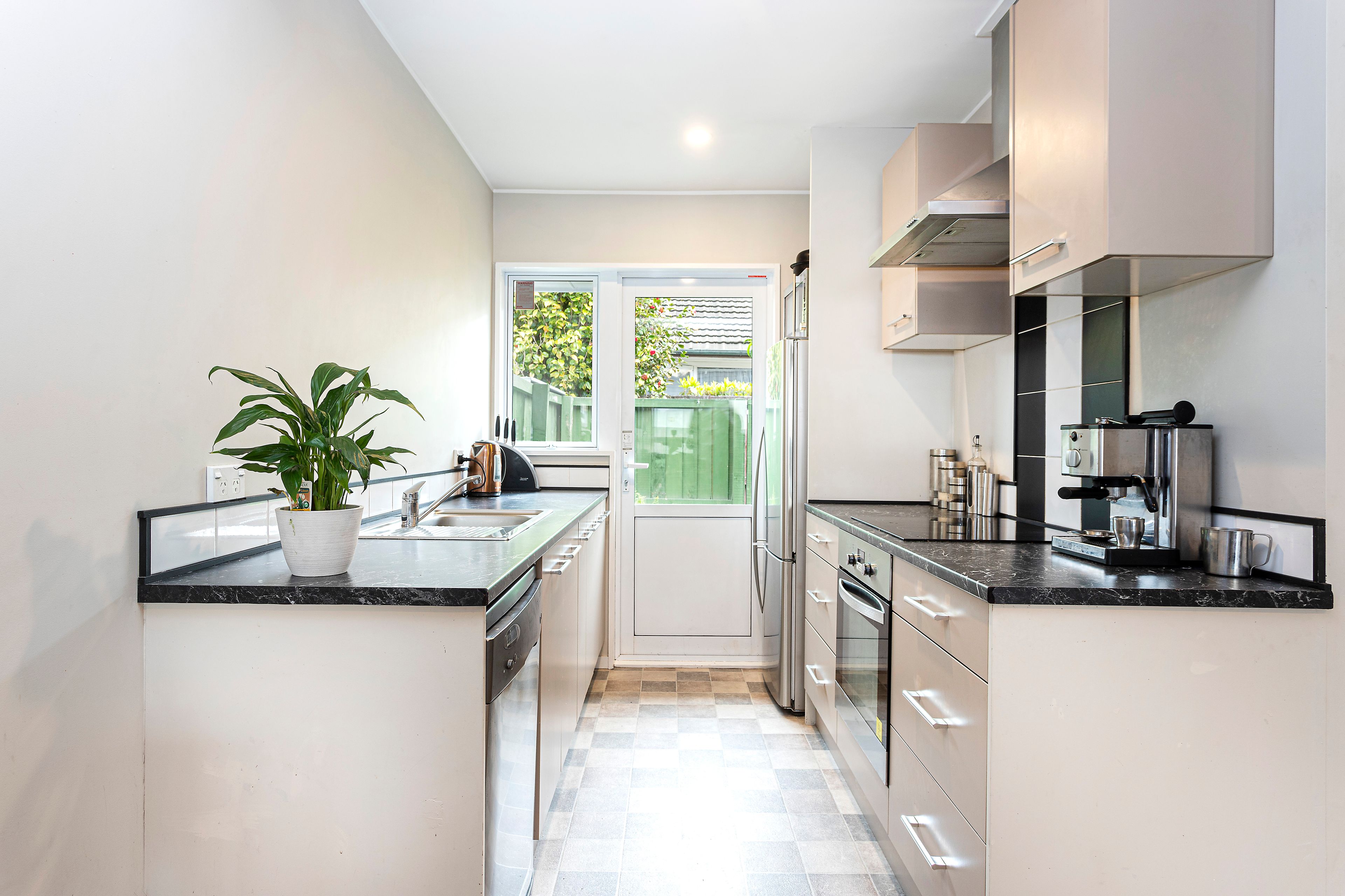 2/990 Colombo Street, St Albans, Christchurch City