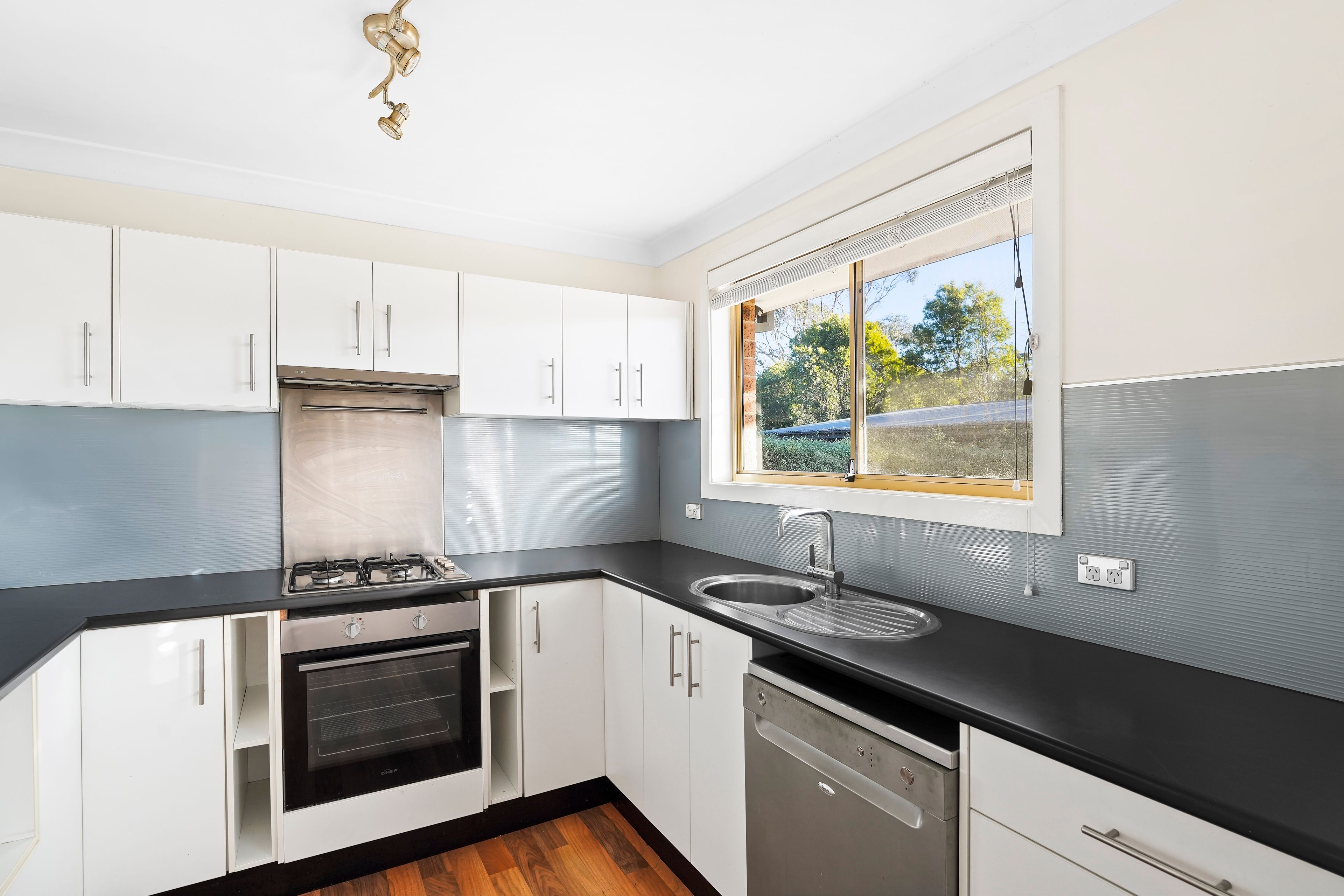 16 Anne Street, Mittagong, NSW 2575