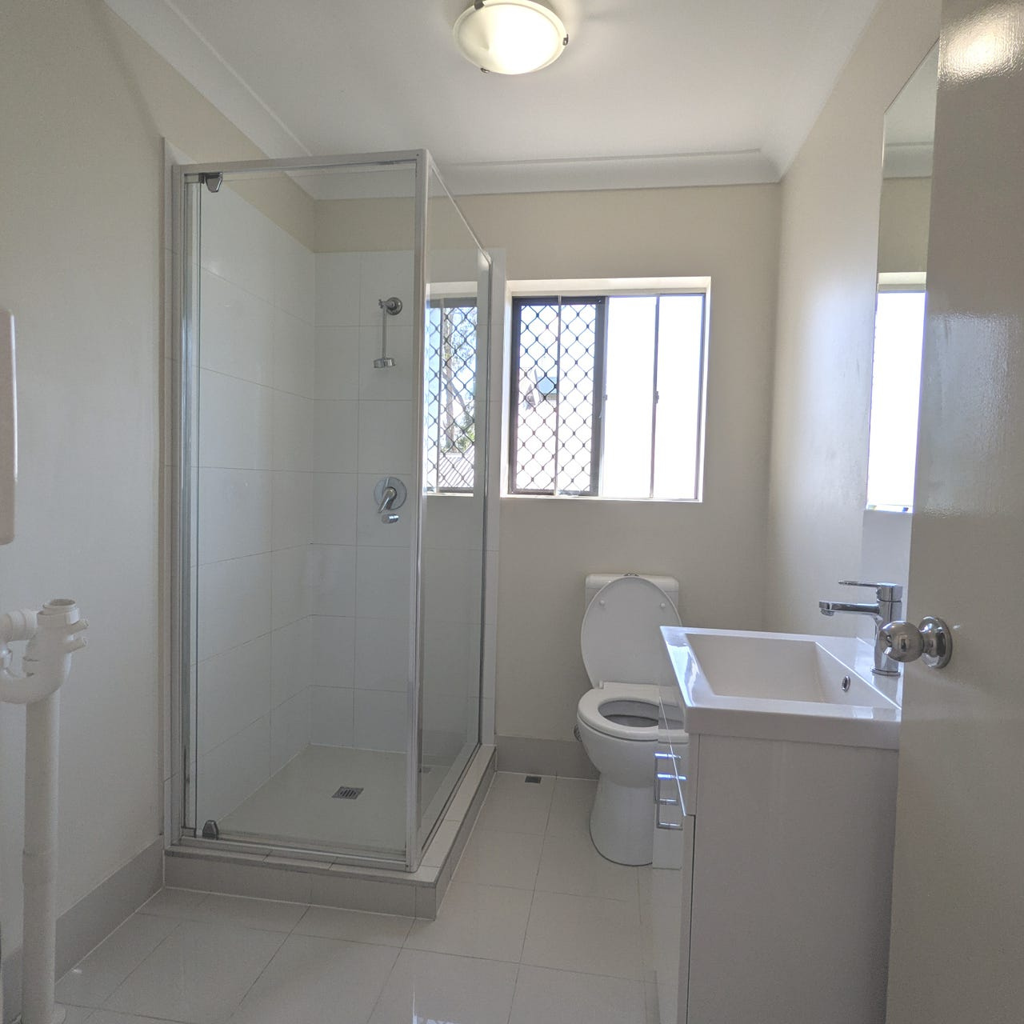 10/42 Swain Street — photo 4 of 4