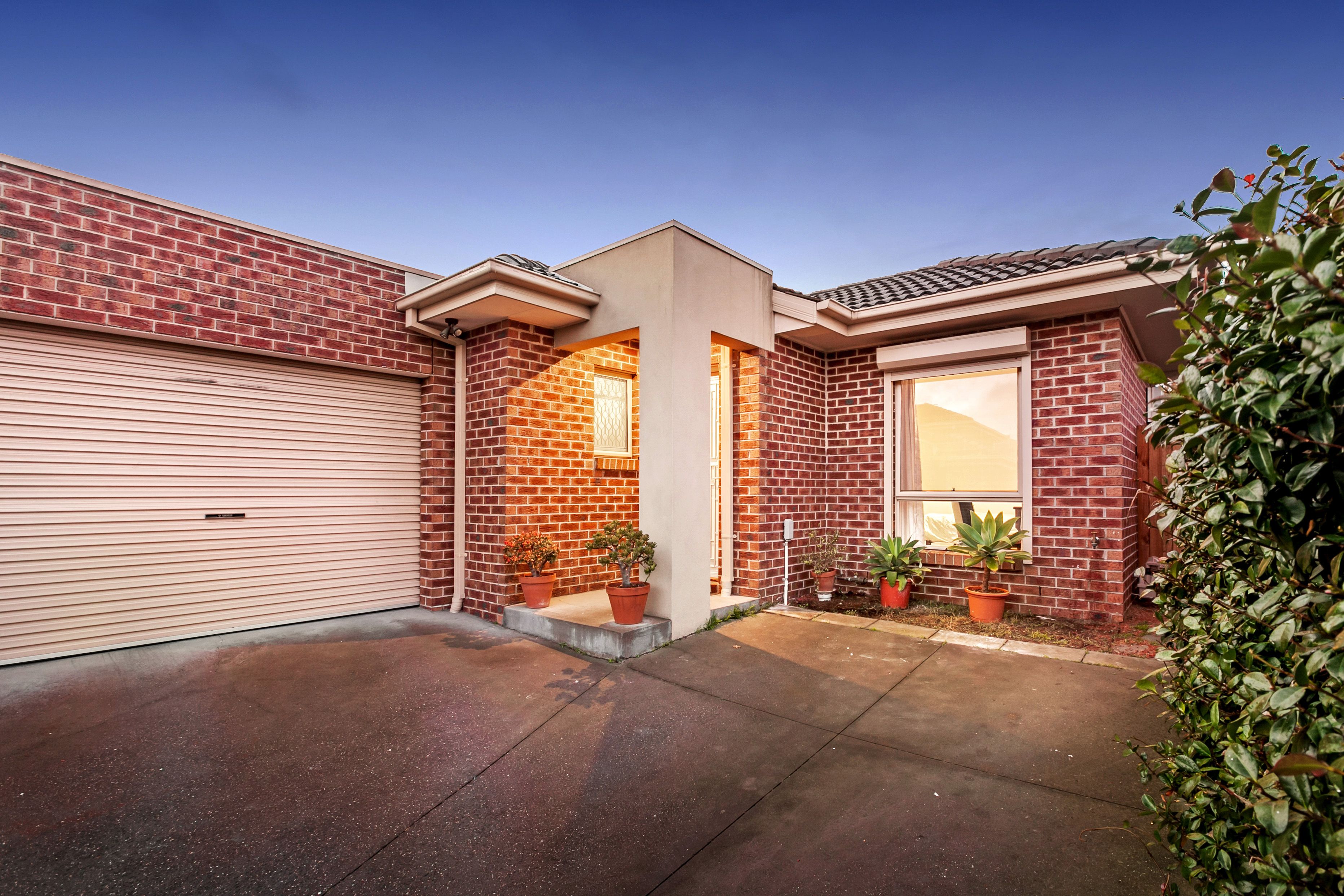 94 Purinuan Road, Reservoir VIC 3073