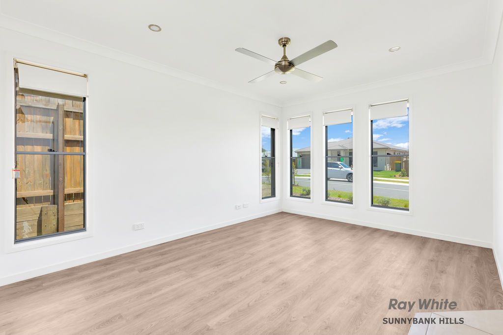 15 Stringybark Street, SPRING MOUNTAIN, QLD 4300