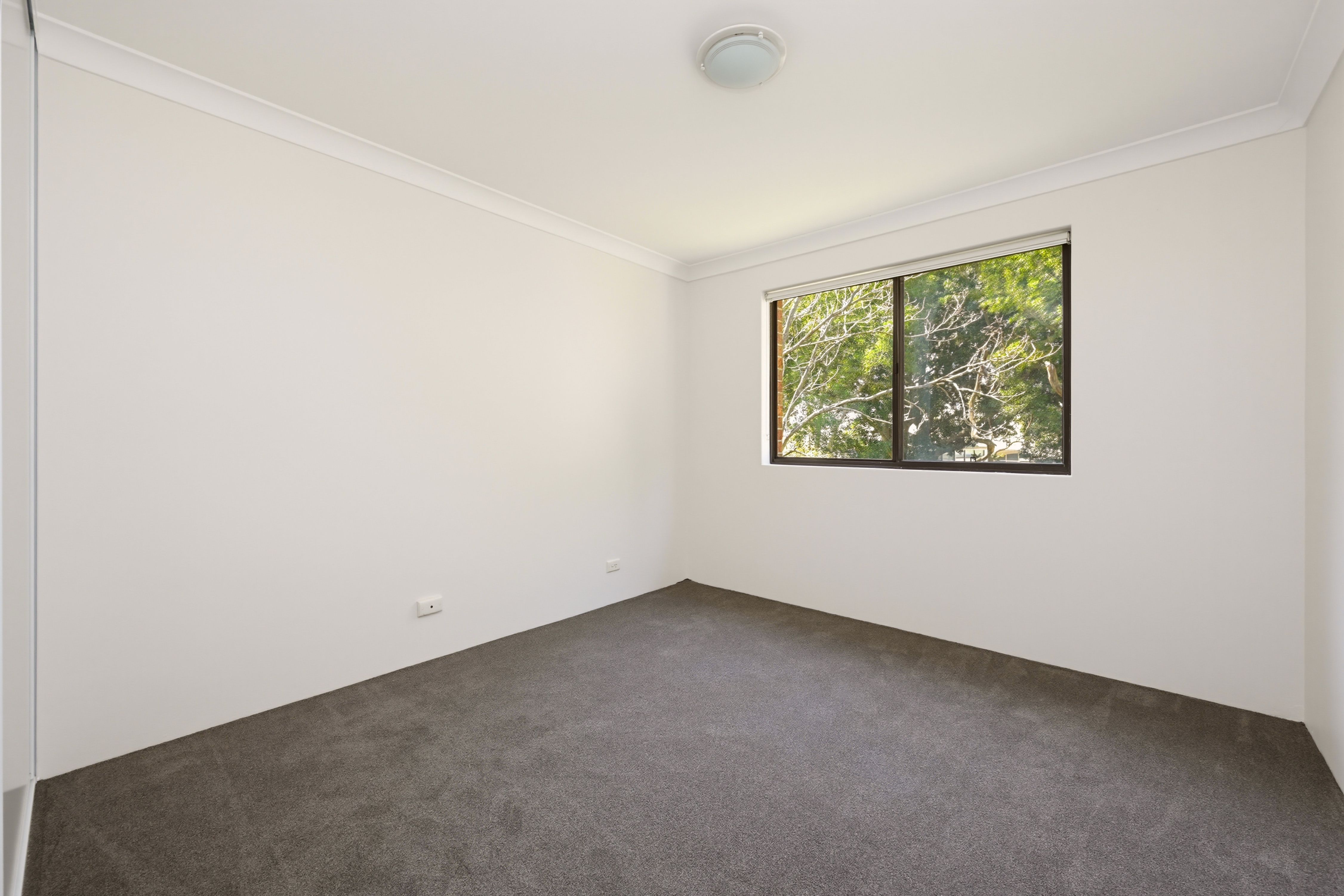 4/94 Doncaster Avenue — photo 5 of 6