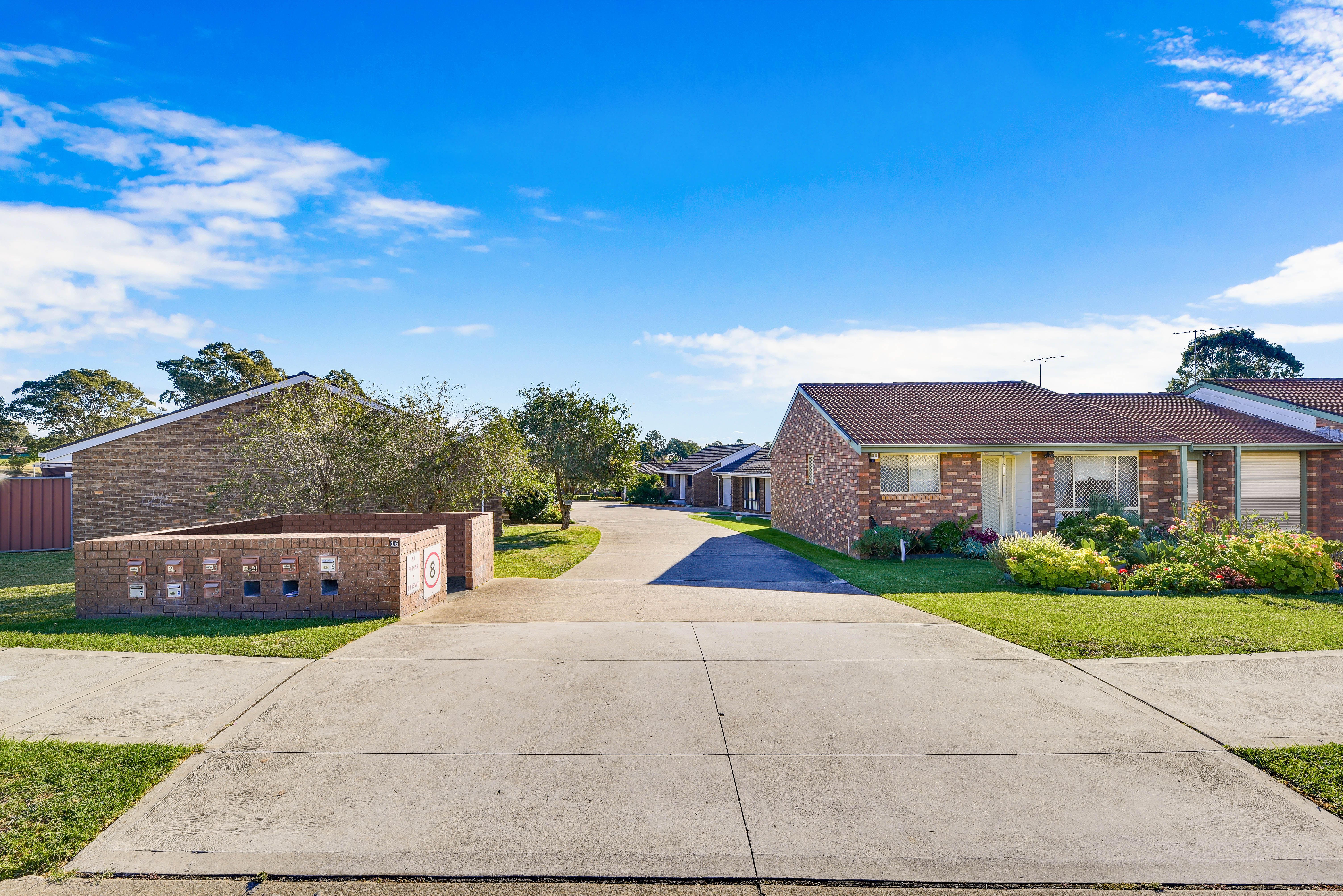 Macquarie Fields, NSW 2564