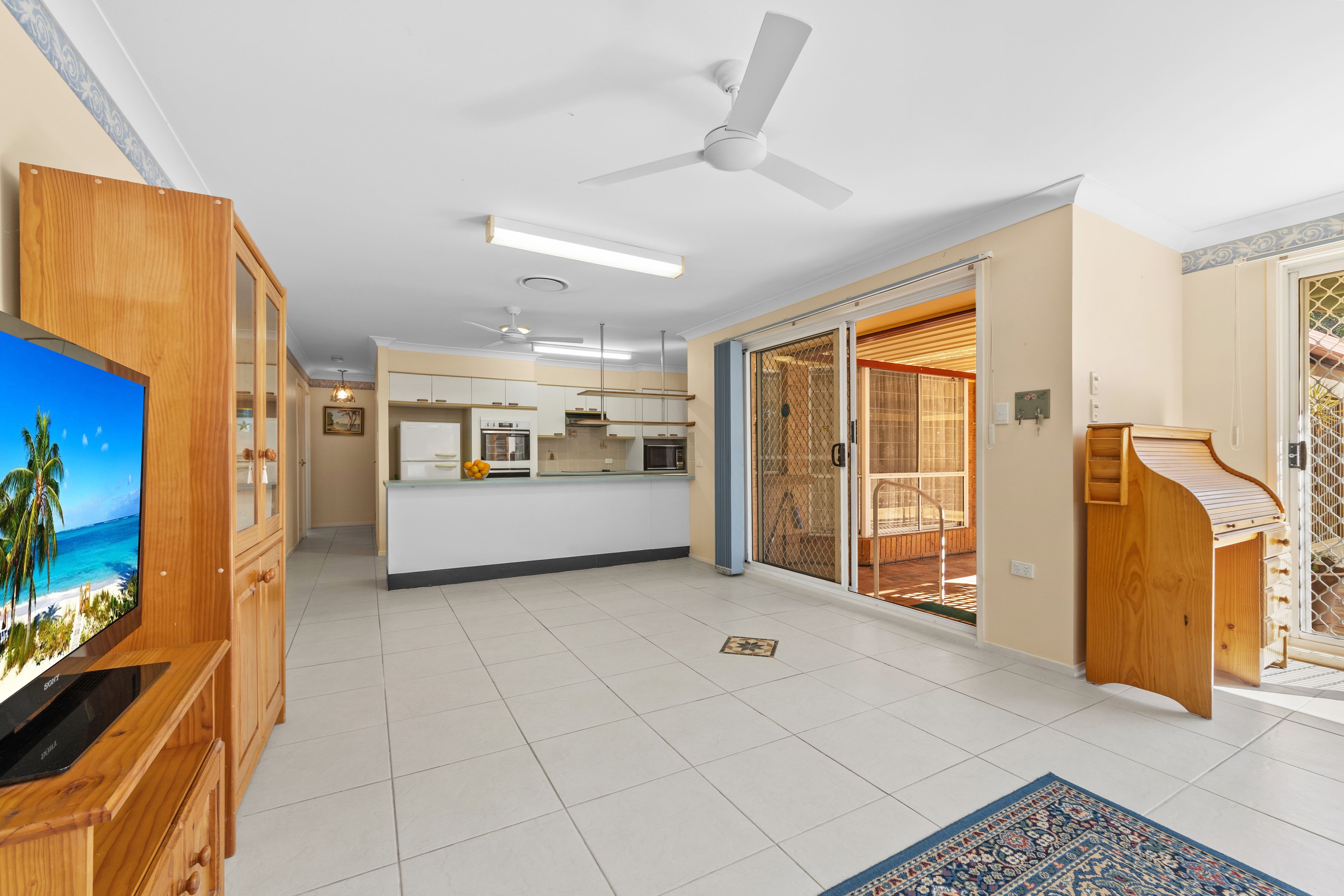 267 Buff Point Avenue — photo 3 of 15
