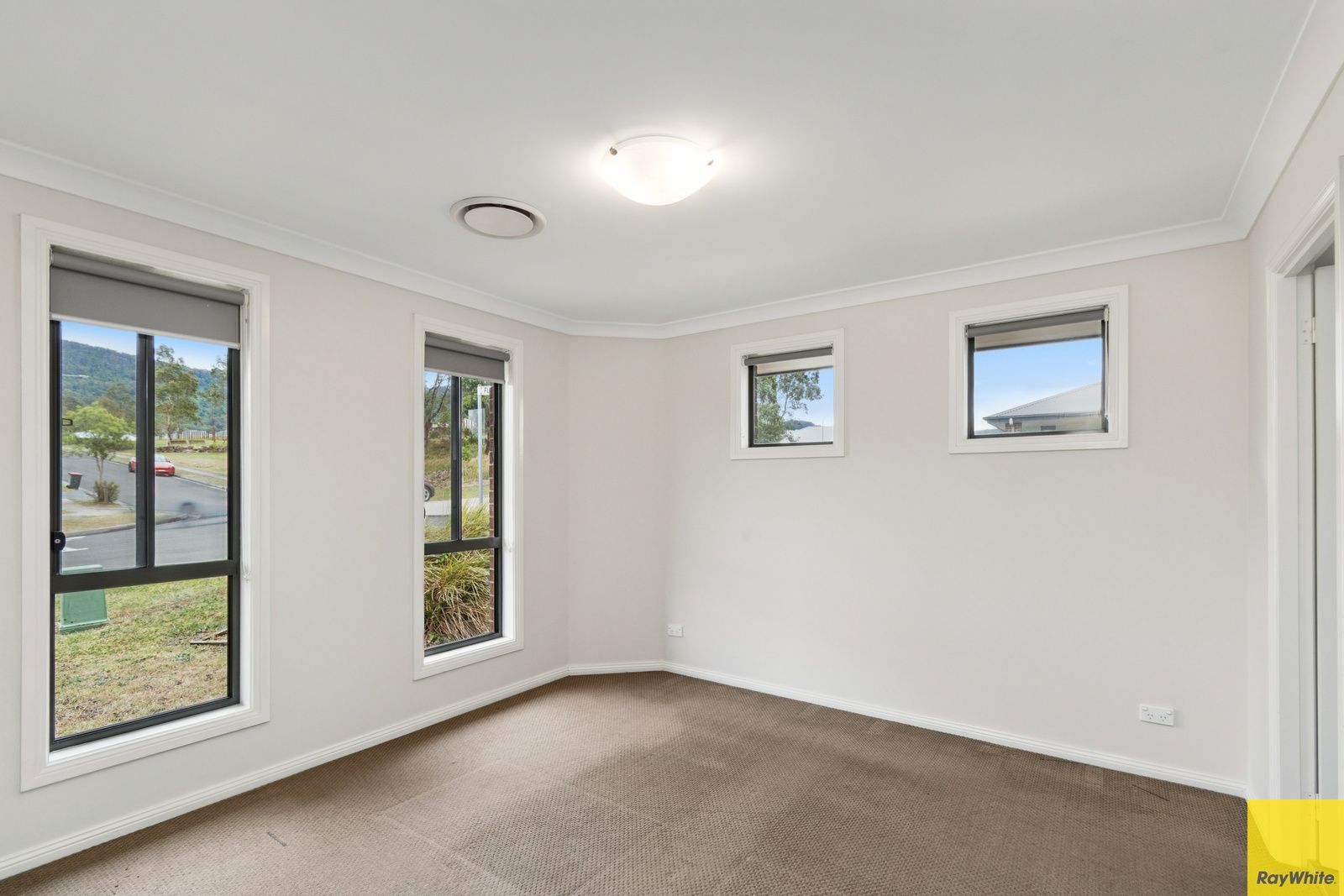 17 Brooks Reach Road — photo 4 of 10