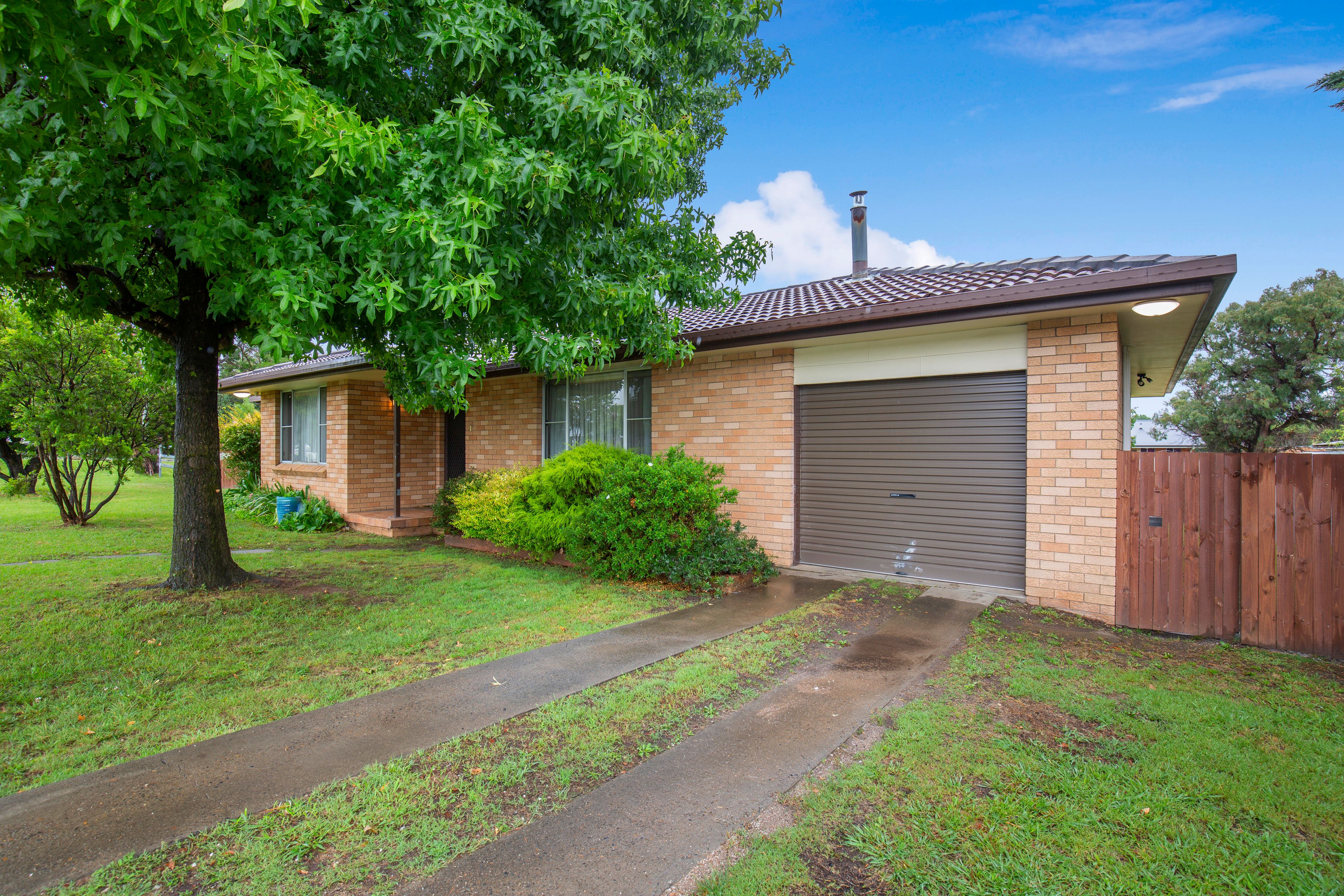 1 Grafton Road , Armidale NSW 2350