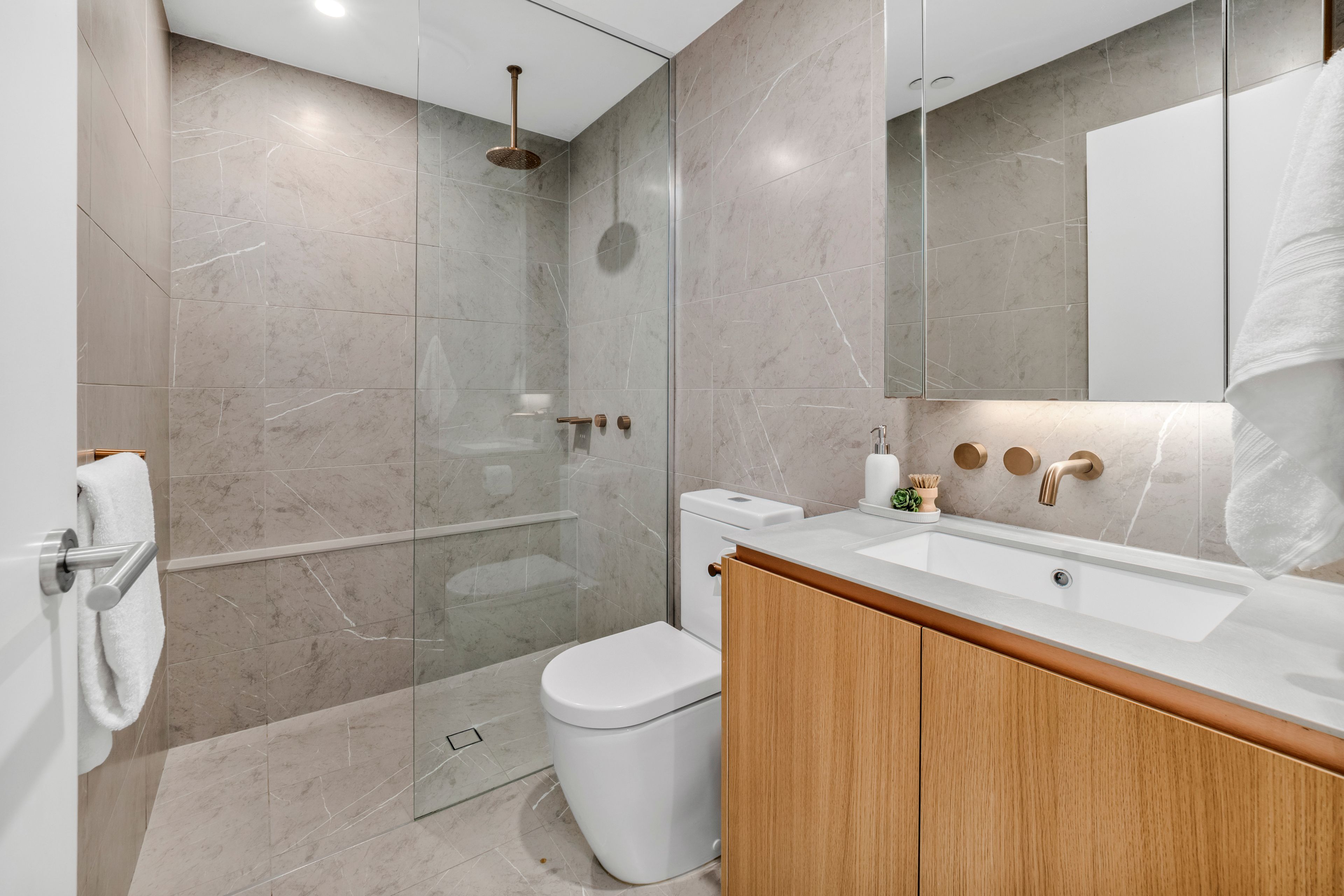 404/66 Lambert Street — photo 9 of 17