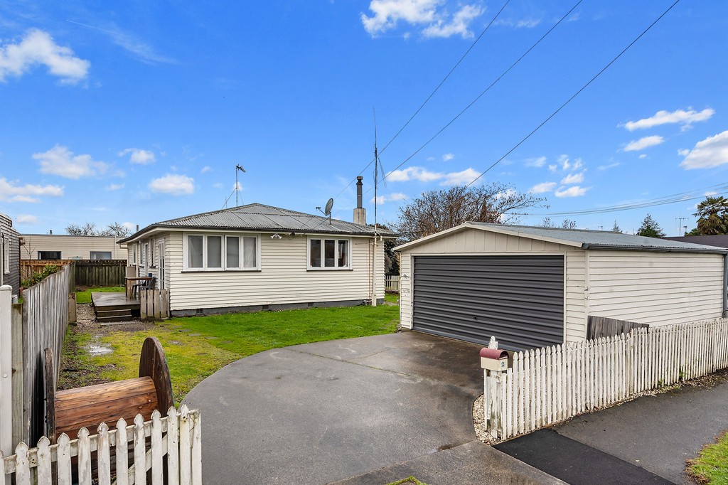8 Sayer Street, Frankton, Hamilton City
